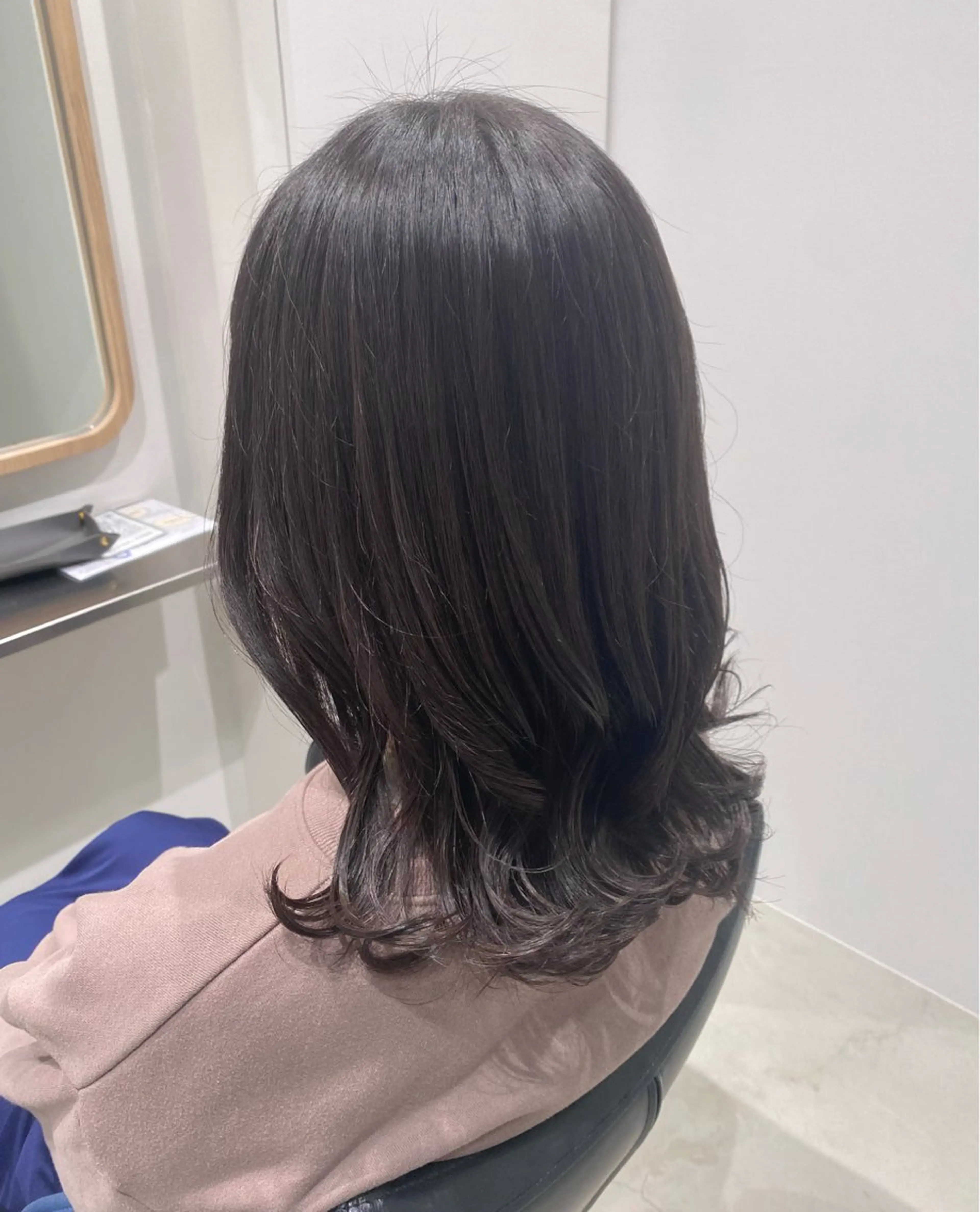 セミロング アッシュ 川合 勇気のヘアスタイル