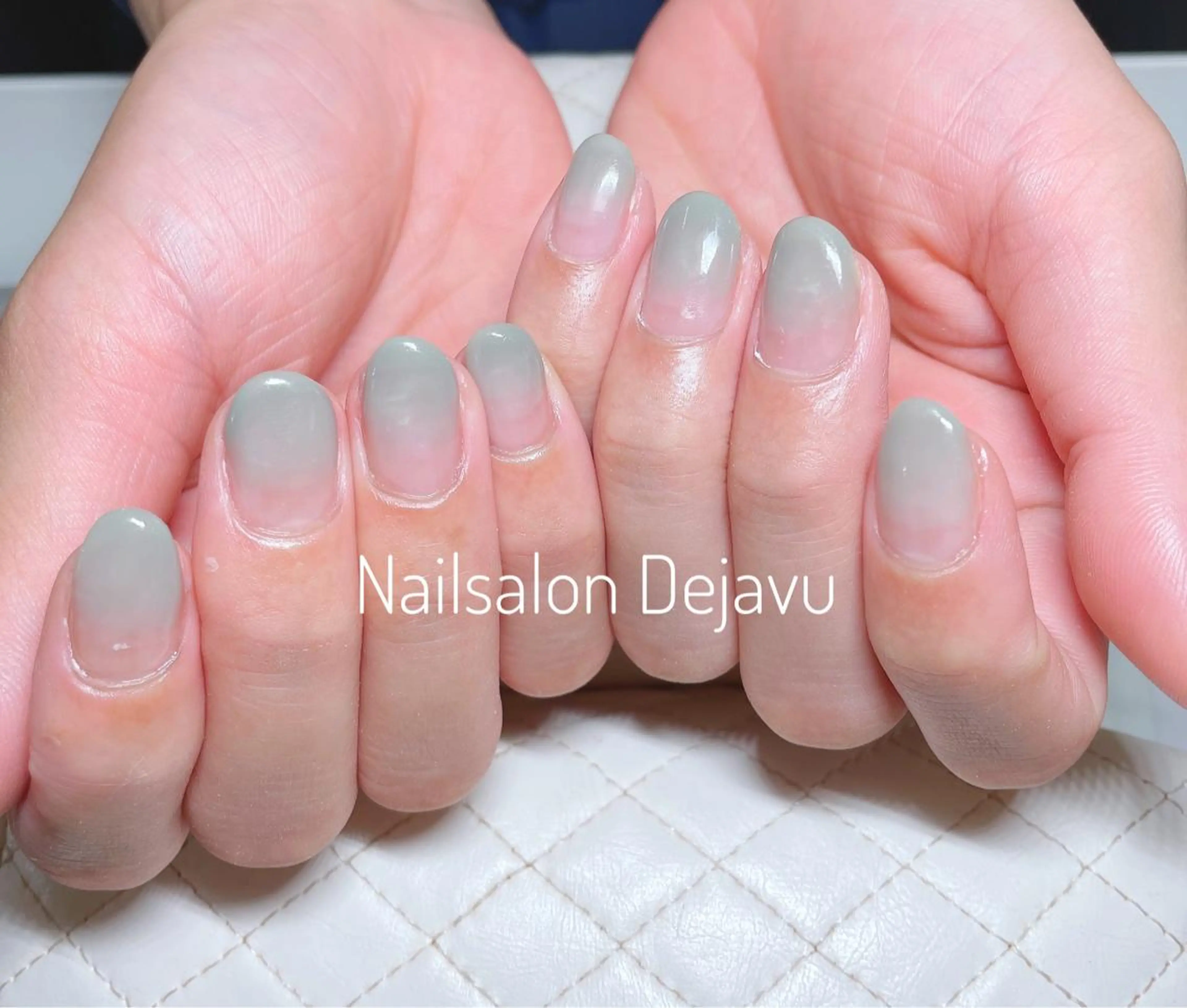 ネイル アートネイル クリアネイル ジェルネイル グラデーション ワンカラーネイル ハンドネイル Dejavu所属・Nail salon Dejavu 🌿のネイルデザイン