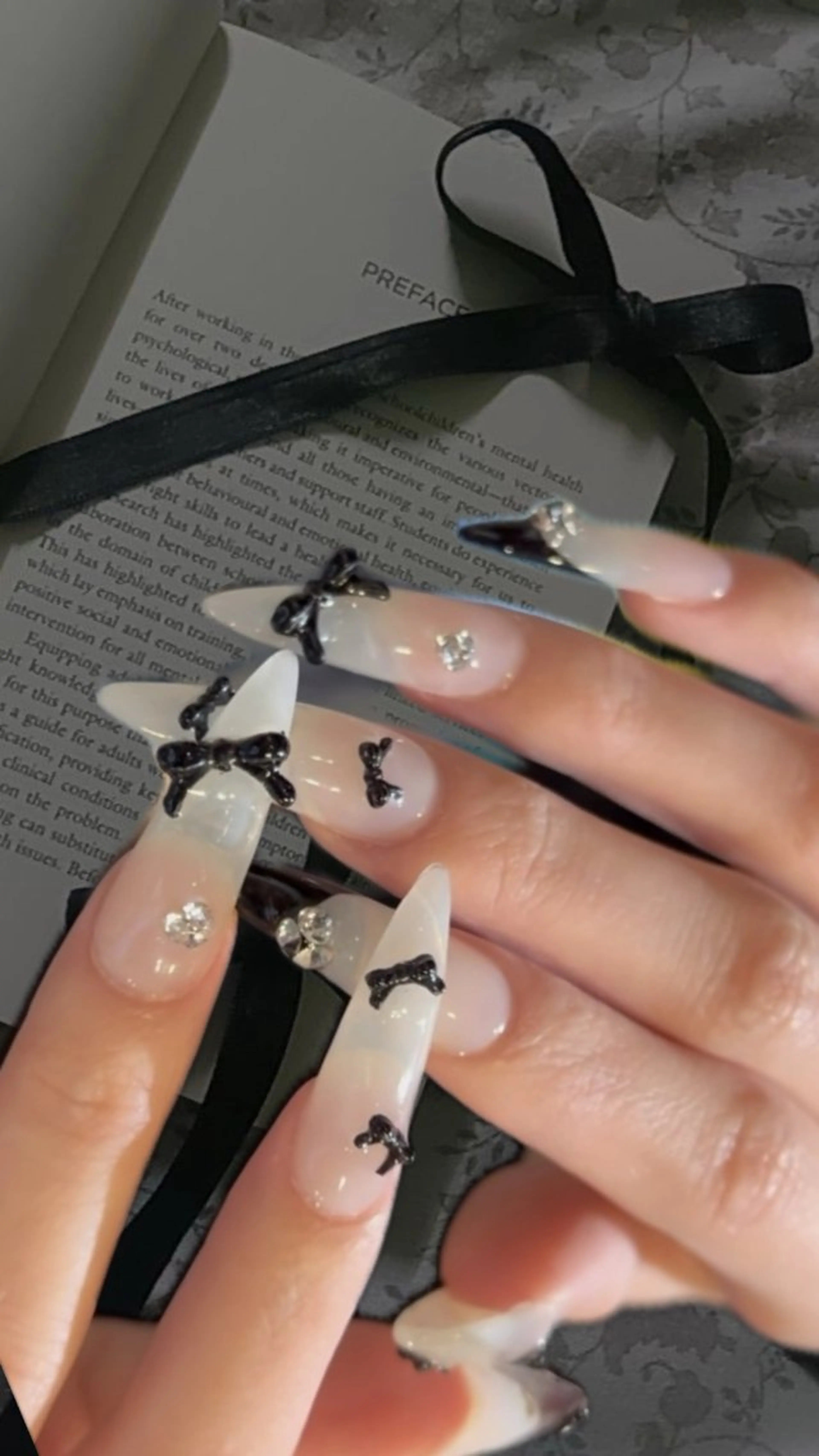 ネイル ハンドネイル kirakira omemeのネイルデザイン