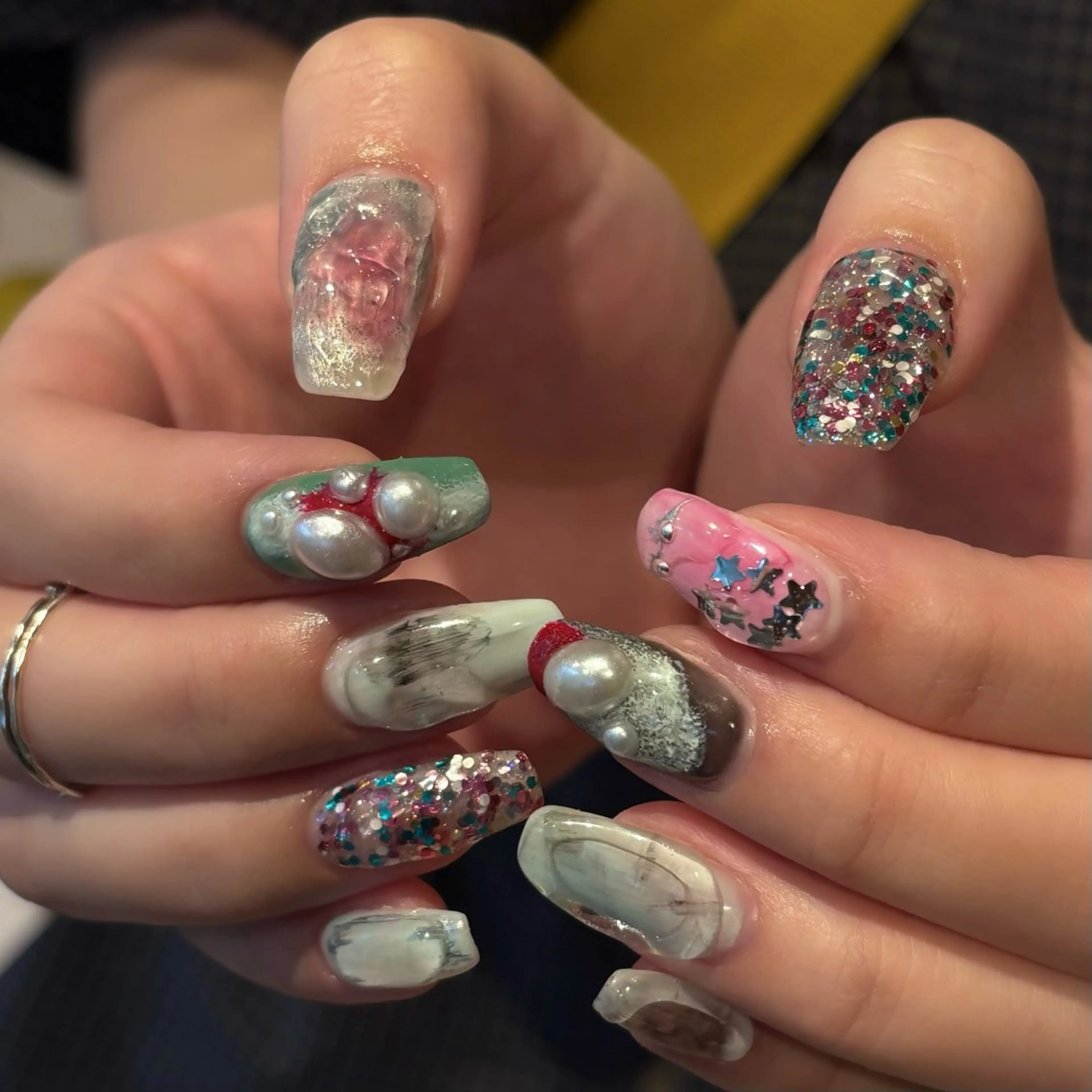 ハンド🖐🏻 【オフ有】持ち込みやり放題🪩⭐︎彡　　　　　　　　〈パラジェル＋¥1,100/名駅〉の写真