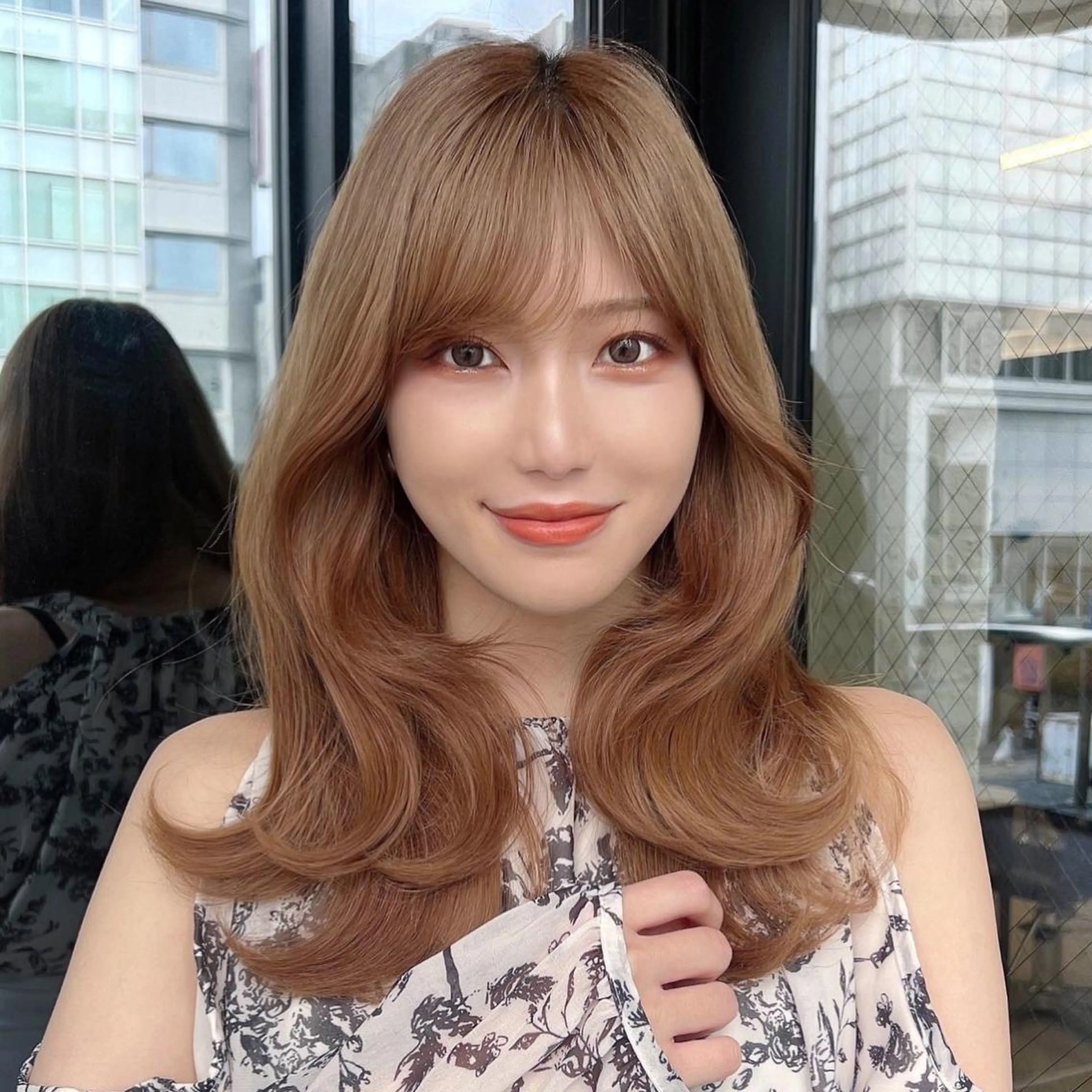 セミロング カラー 韓国ヘア♡ 顔まわりカットayaのヘアスタイル