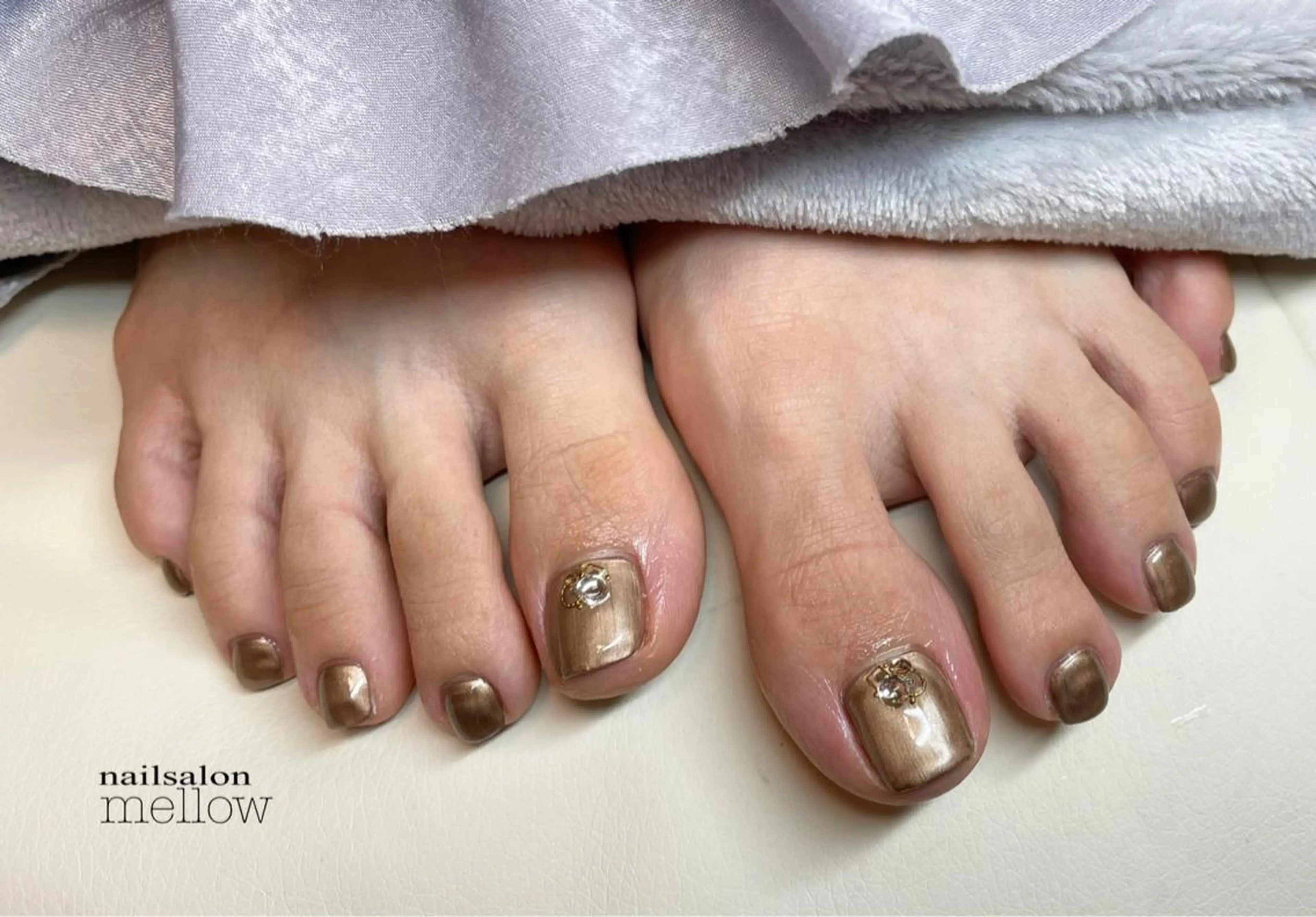 ネイル ゴールド ストーンネイル 大山 浩美のネイルデザイン