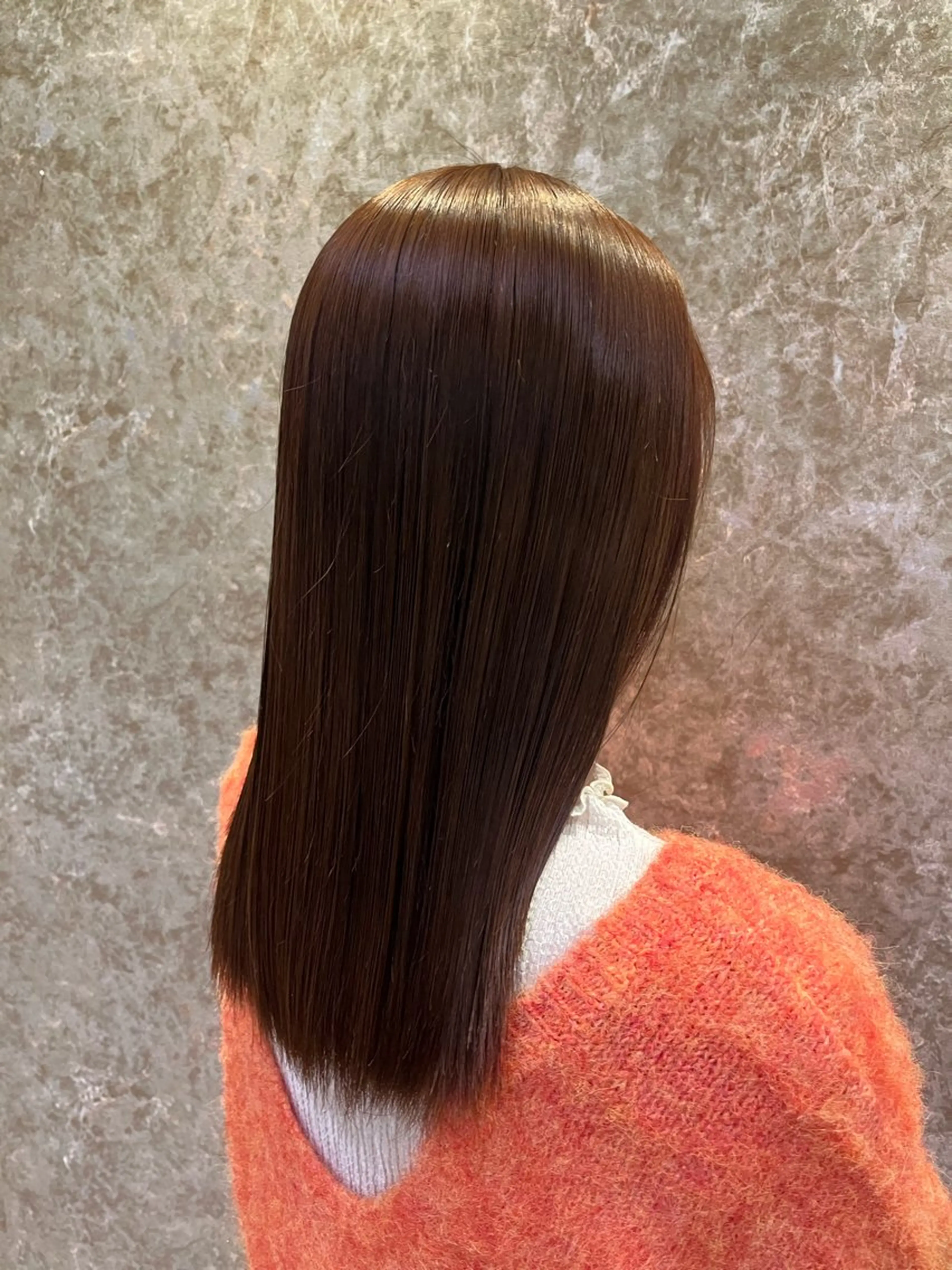 セミロング ひらち まいののヘアスタイル