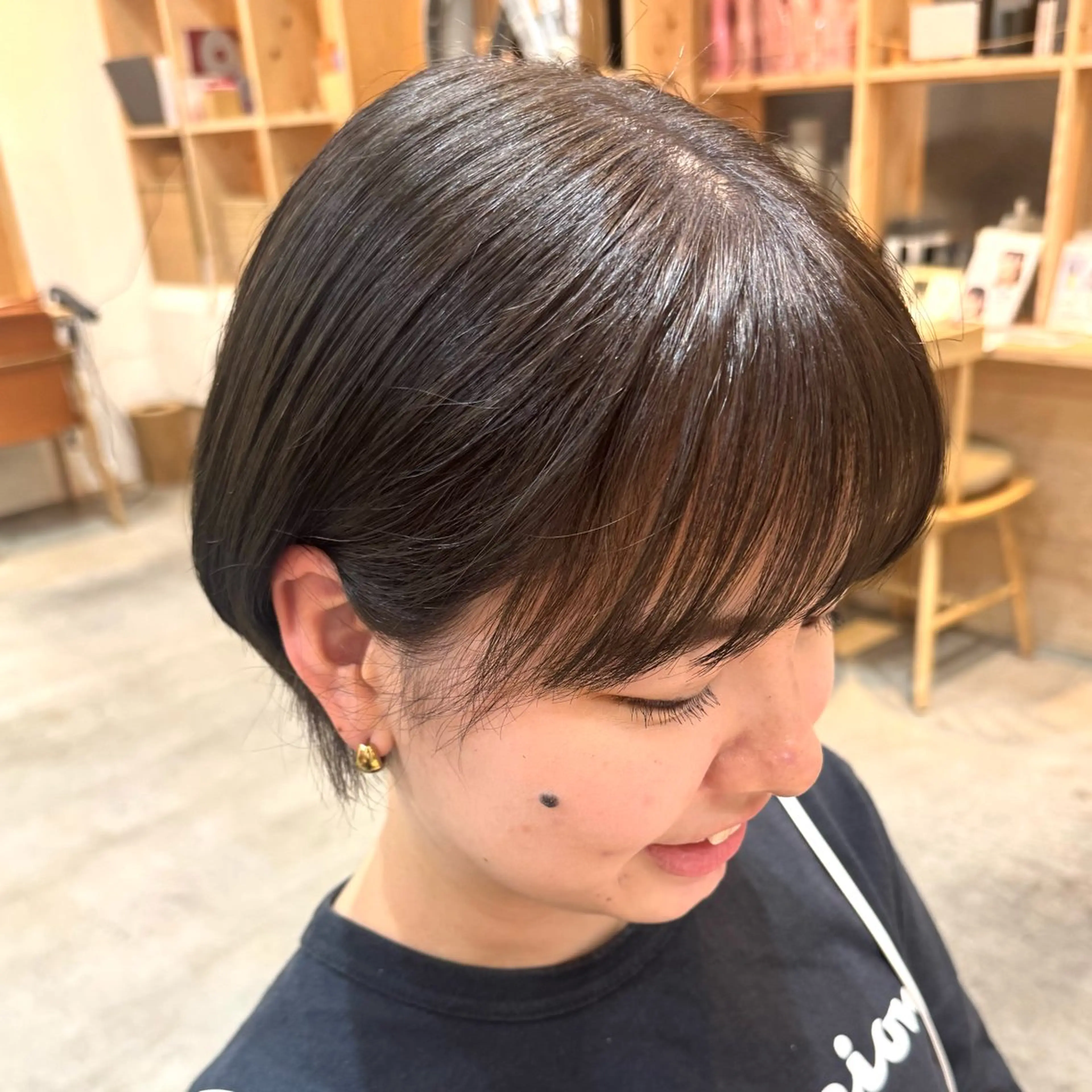 ショート ハンサムショート 丸みショート くびれヘア 似合わせカット ショートヘア 透明感カラー/レイ ヤー/Nana🌈のヘアスタイル
