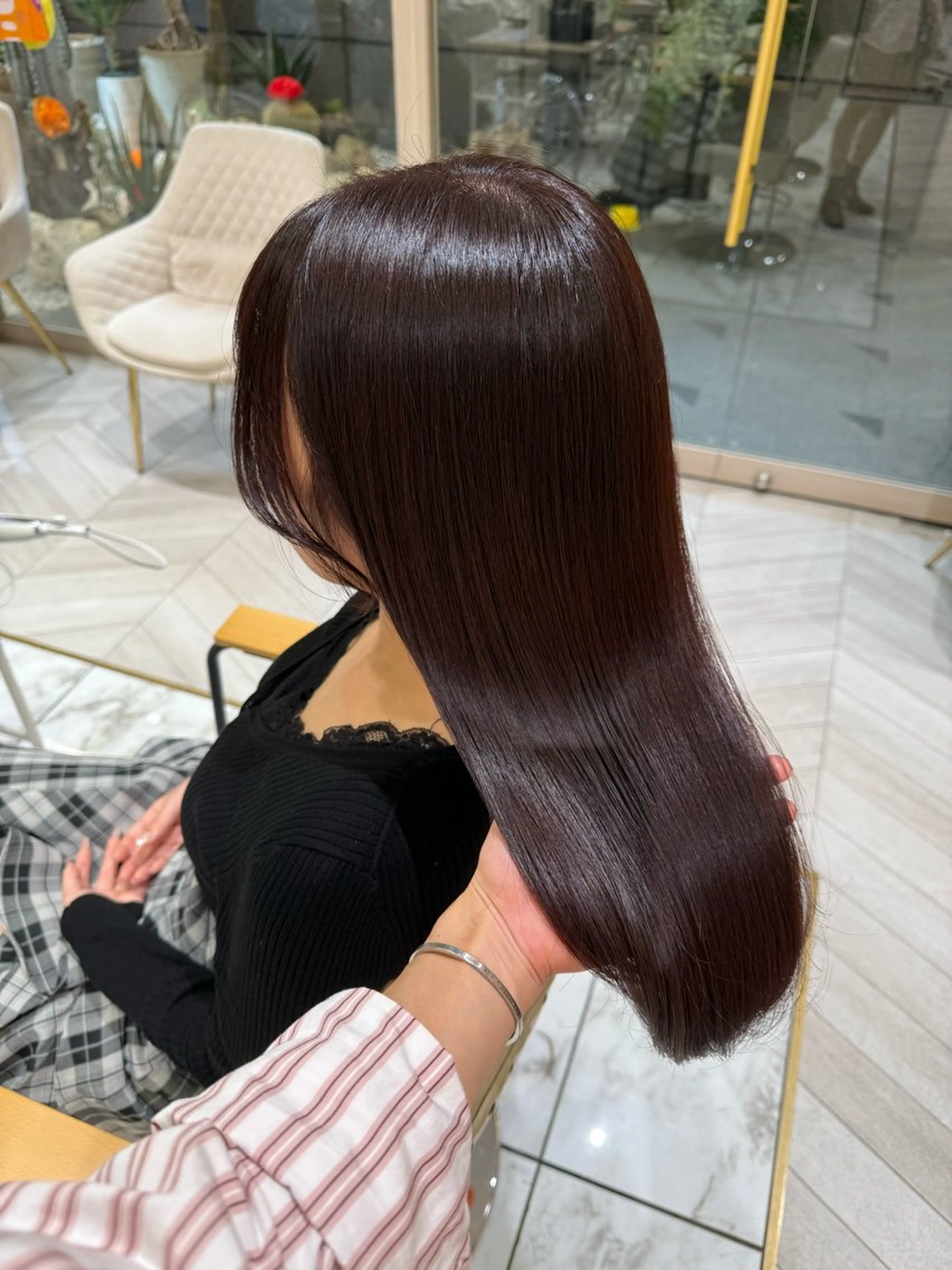 セミロング カット ヘアカラー トリートメント hina☺︎ 髪質改善/ストレートのヘアスタイル