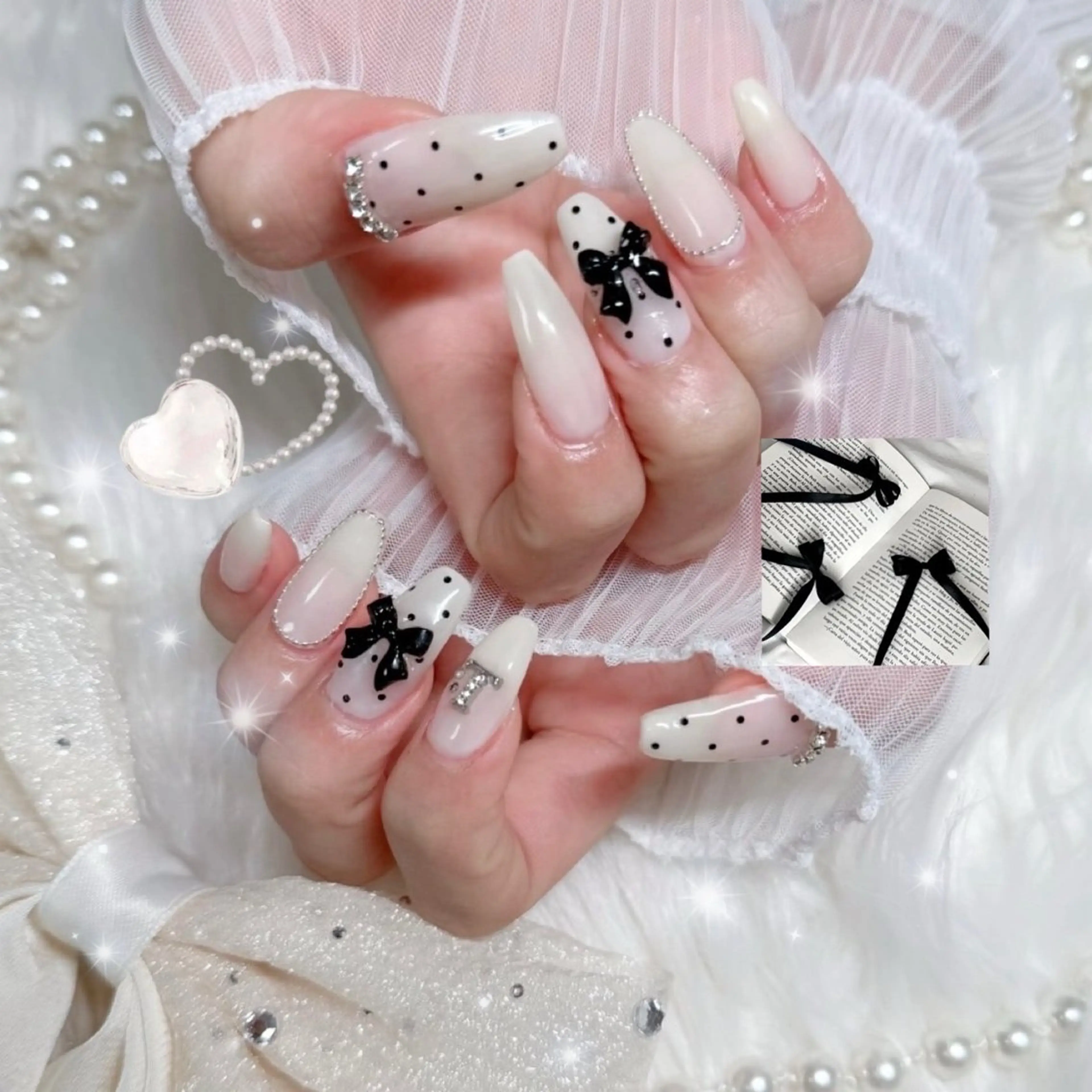 ネイル ドット リボン ハンドネイル ✩.*🎀 aoi🎀のネイルデザイン