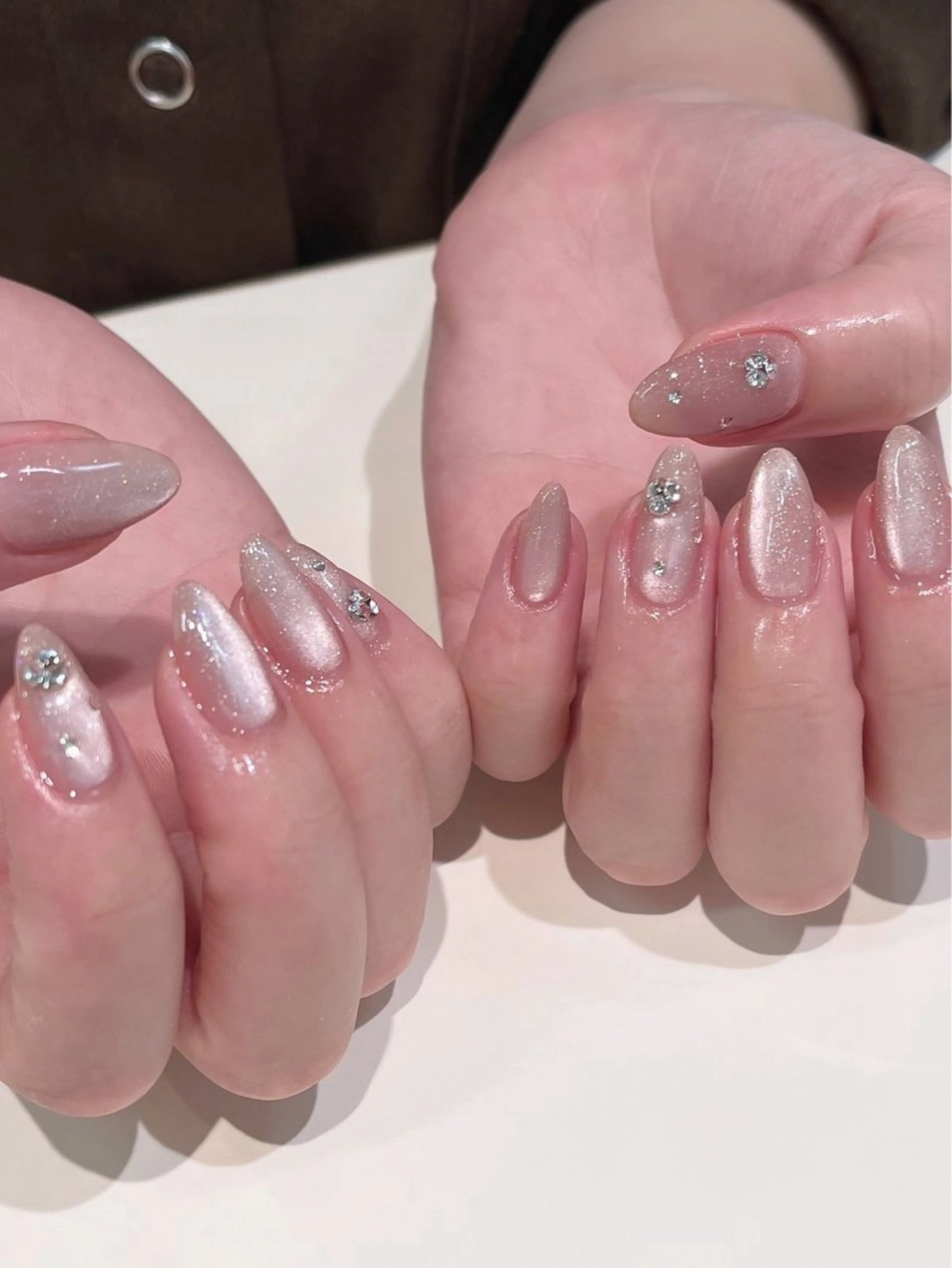 ネイル マグネットネイル ストーンネイル ハンドネイル ゆうな agehaネイルのネイルデザイン