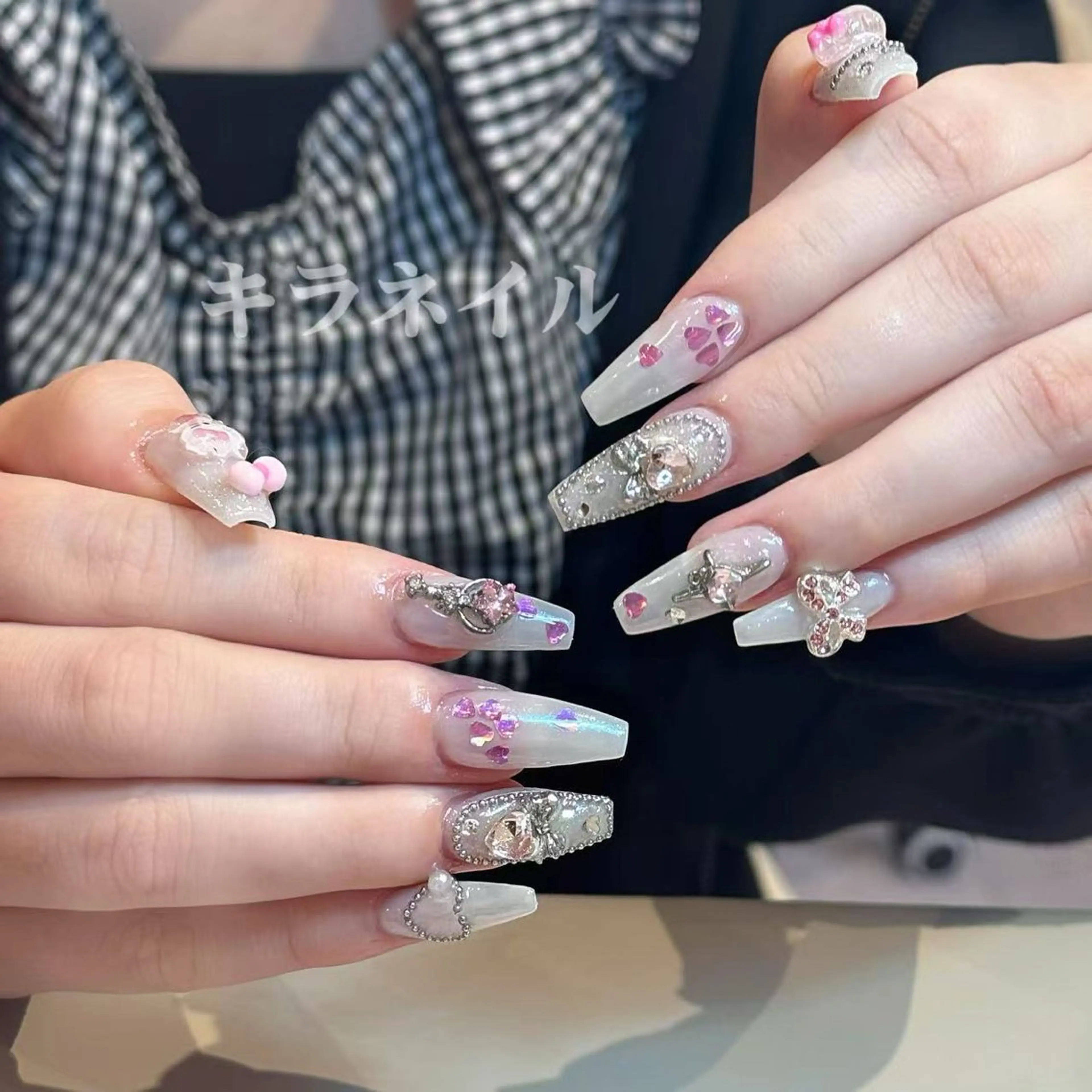 ネイル ハンドネイル 🎀kira 長さだし💗モチ最高のネイルデザイン