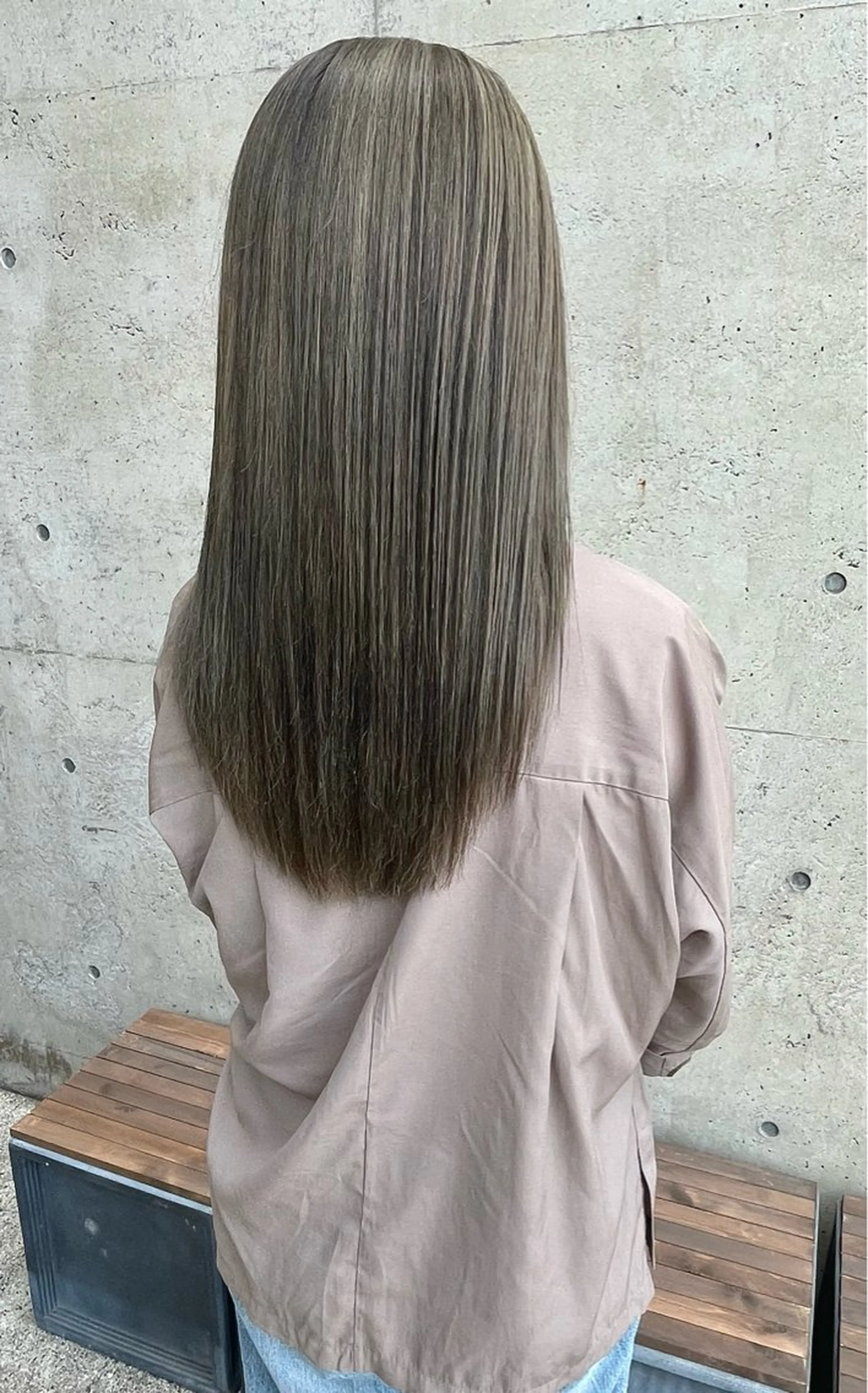 ロング カラー 日高 香織のヘアスタイル