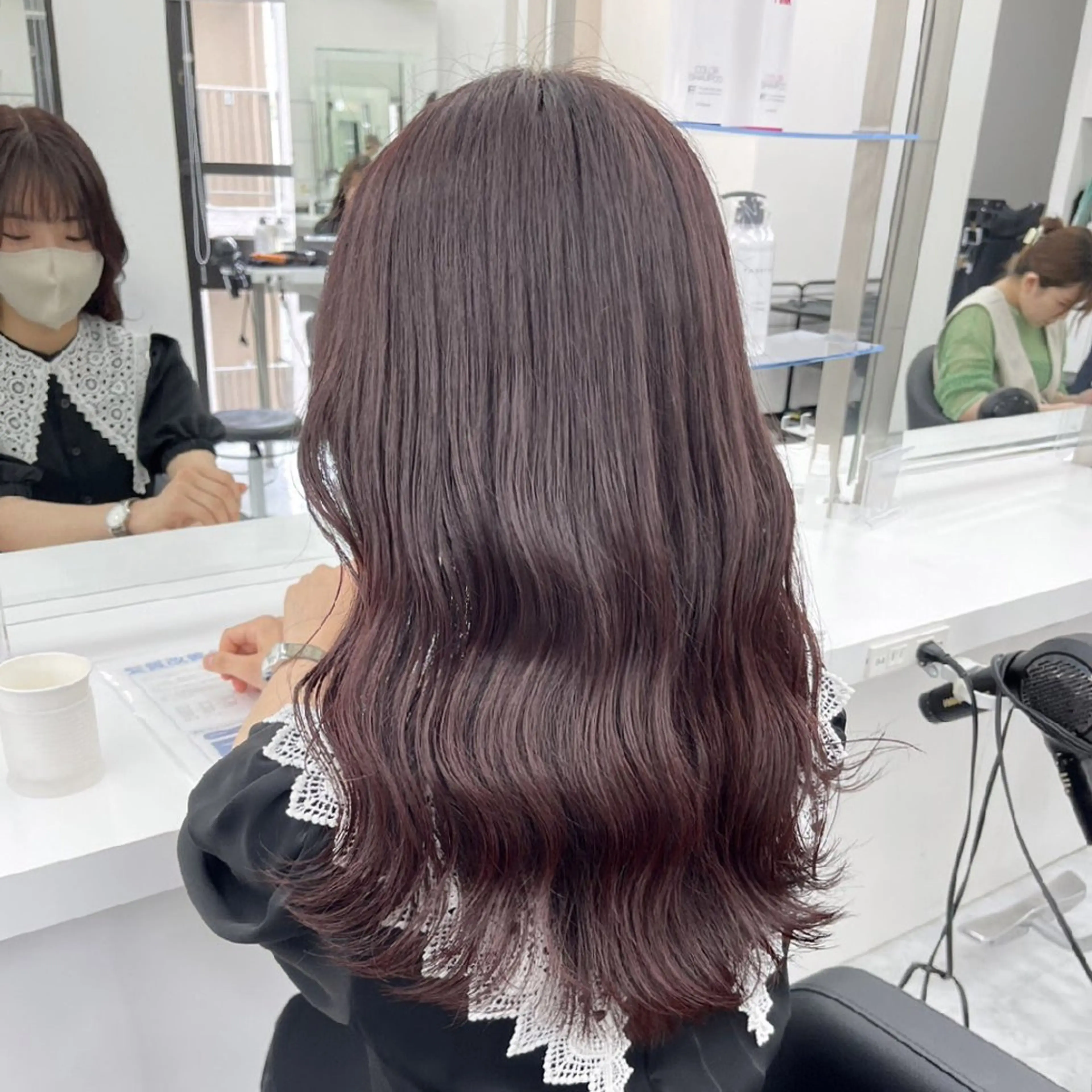 ミディアム カラー 🪞【公式】表参道 🪞knot🪞のヘアスタイル