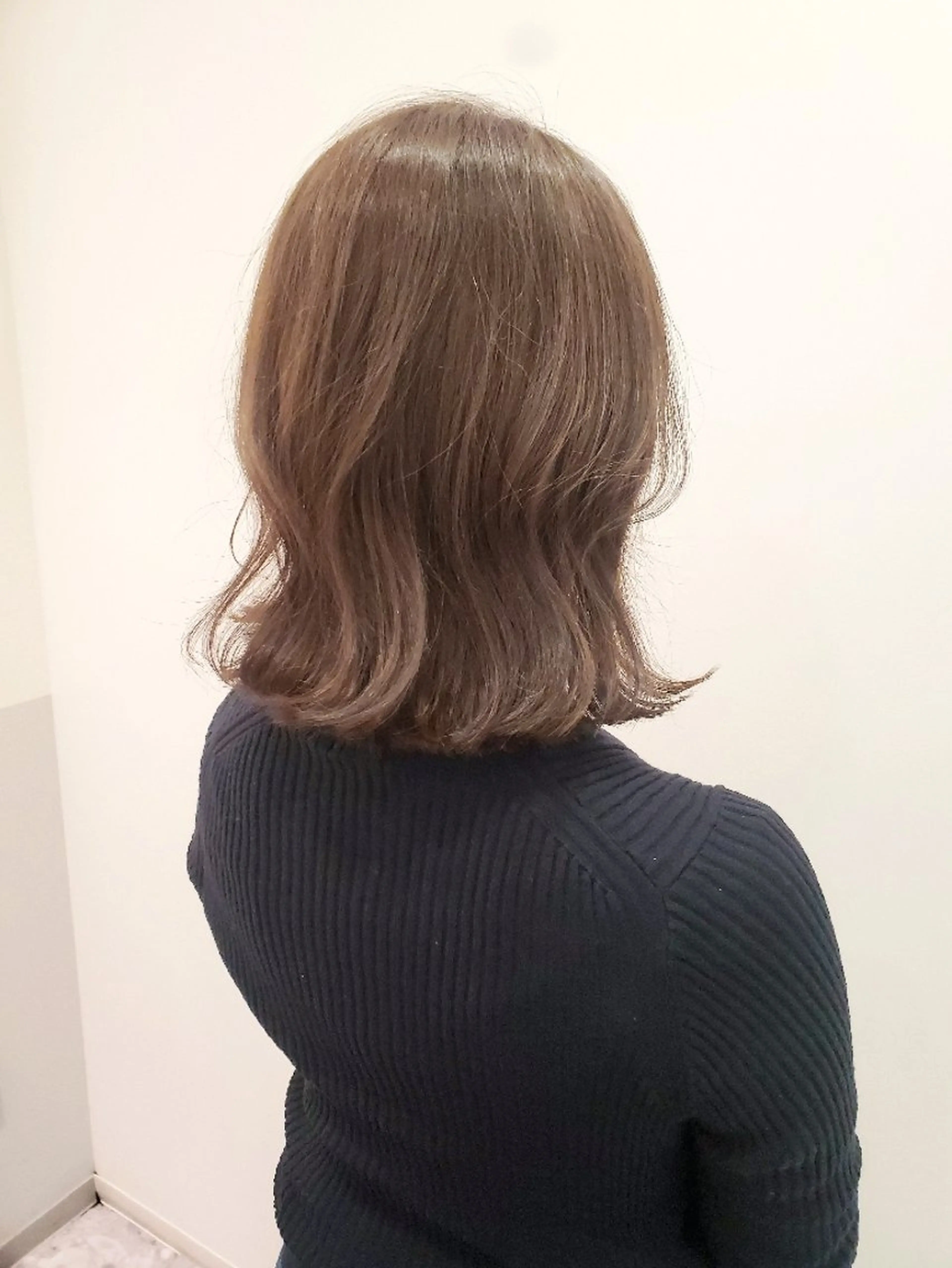 ミディアム カラー カット ヘアカラー トリートメント ヘッドスパ 齋藤 愛美のヘアスタイル