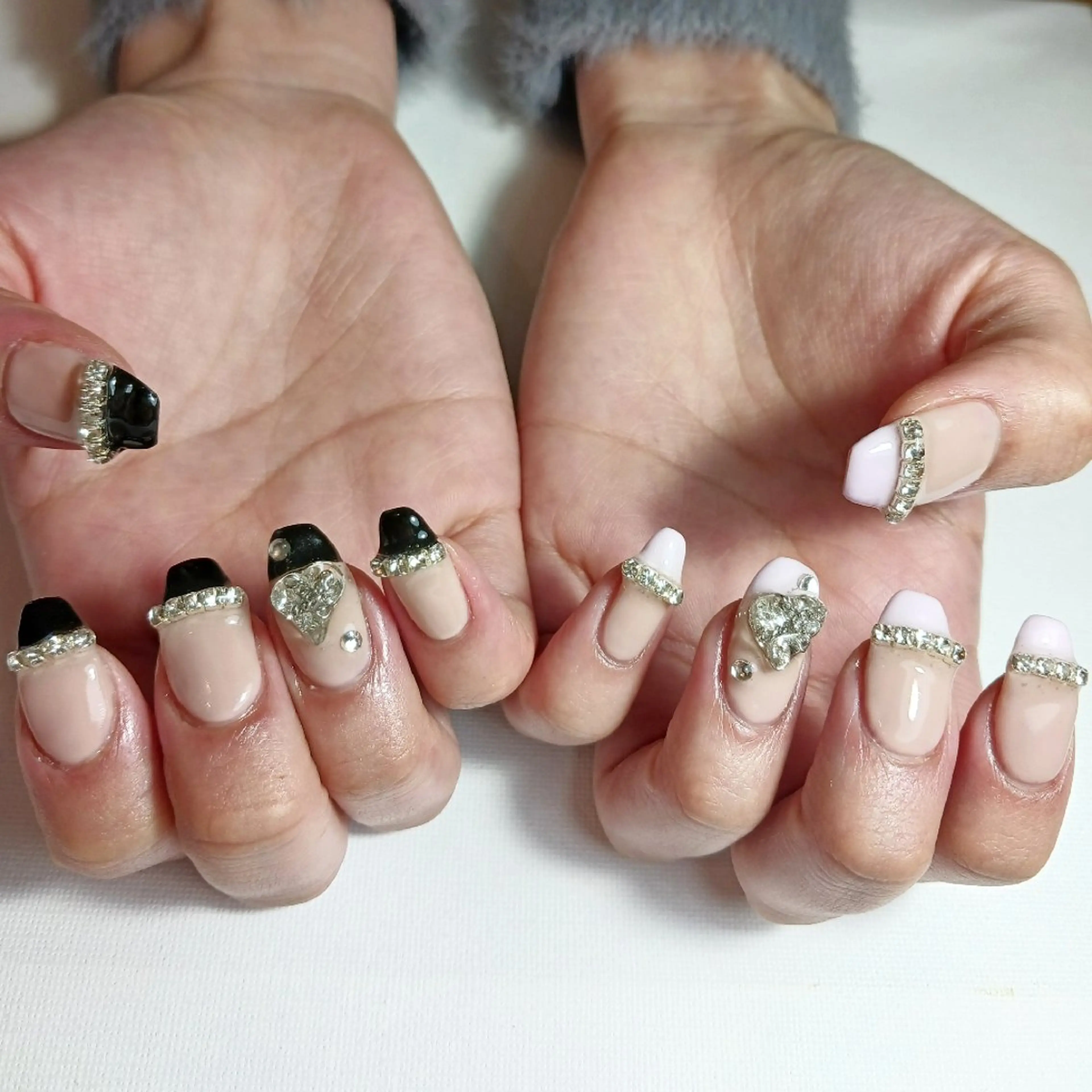 ネイル フレンチネイル ジェルネイル キラキラネイル 持ち込み ショートネイル ハンドネイル owlnail /持込みデザイン専門のネイルデザイン