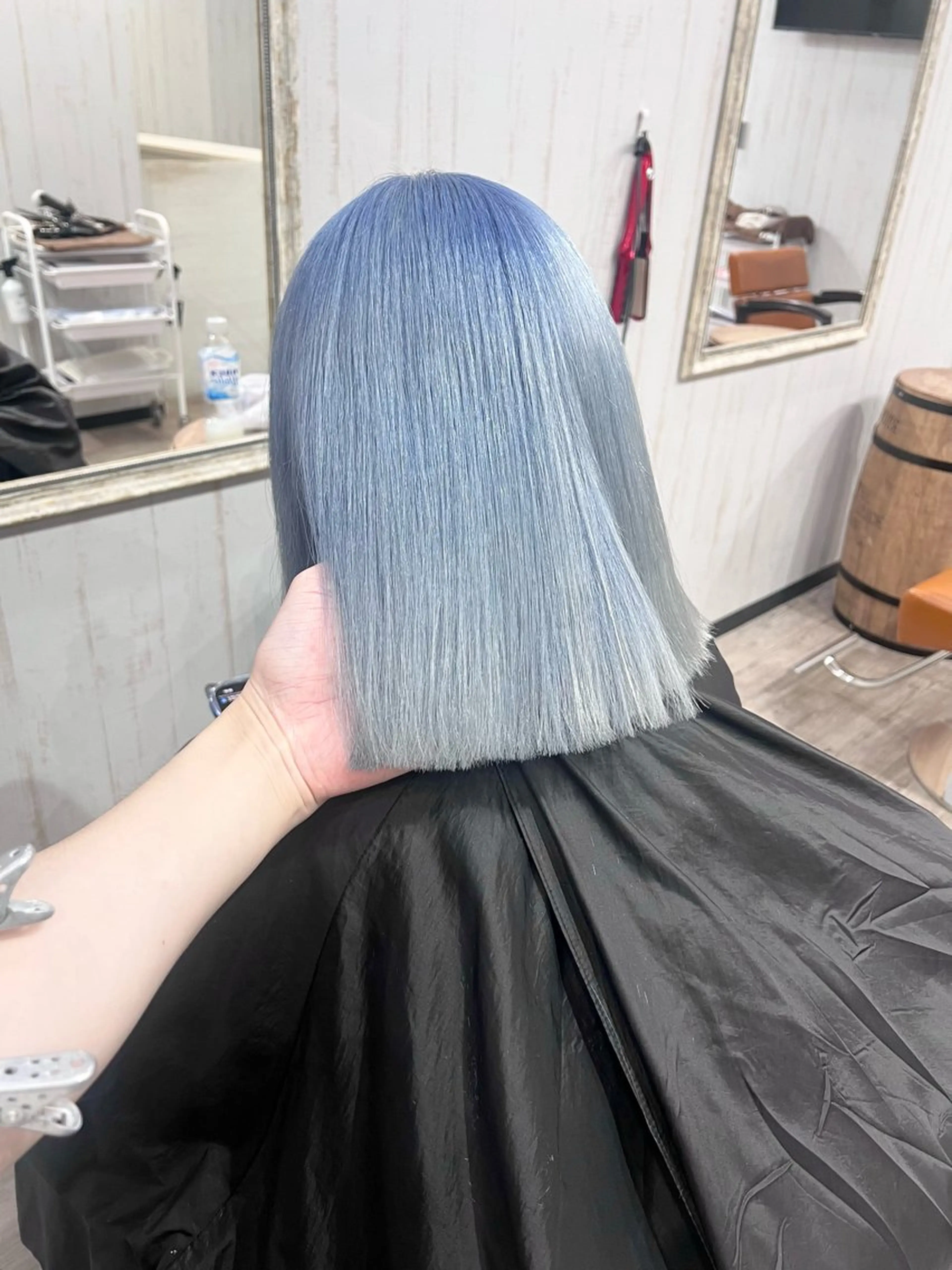 ミディアム カラー ブリーチ ブルーカラー ケアブリーチ シルバー ヘアカラー トリートメント 艶髪/ハイトーン特化 店長/SHOHEIのヘアスタイル