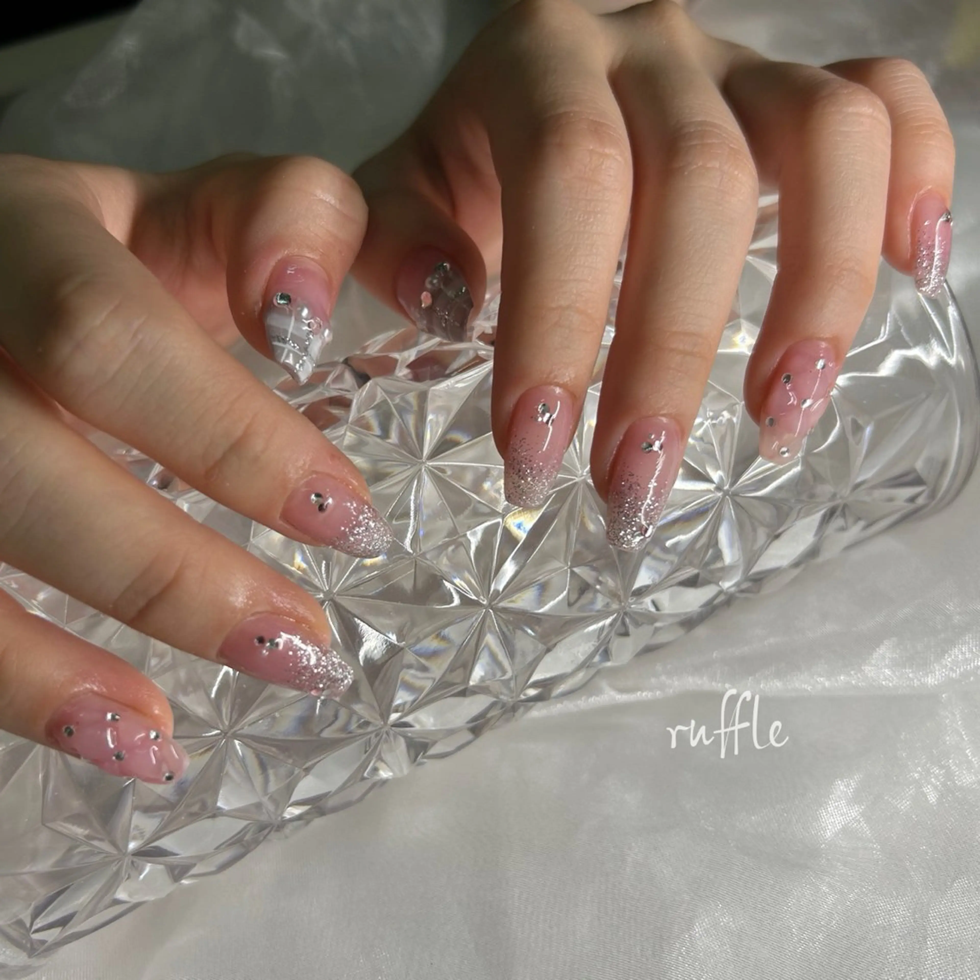 ネイル クリアネイル ラメ(グリッター) ピンク ぷっくりネイル ストーンネイル ruffle Asukaのネイルデザイン
