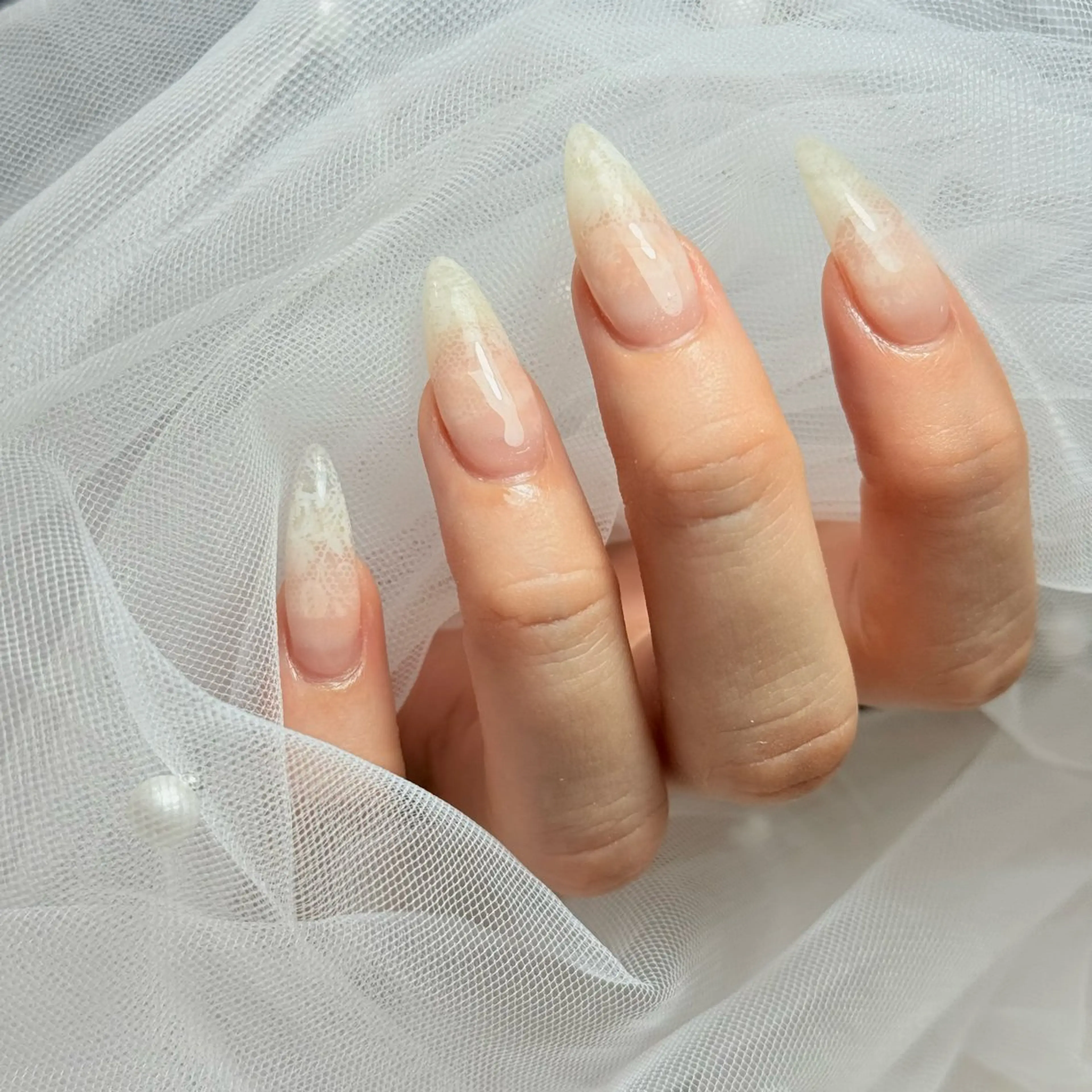 ネイル チークネイル フレンチネイル グラデーション キラキラネイル 韓国ネイル ハンドネイル Risa_ Nailのネイルデザイン