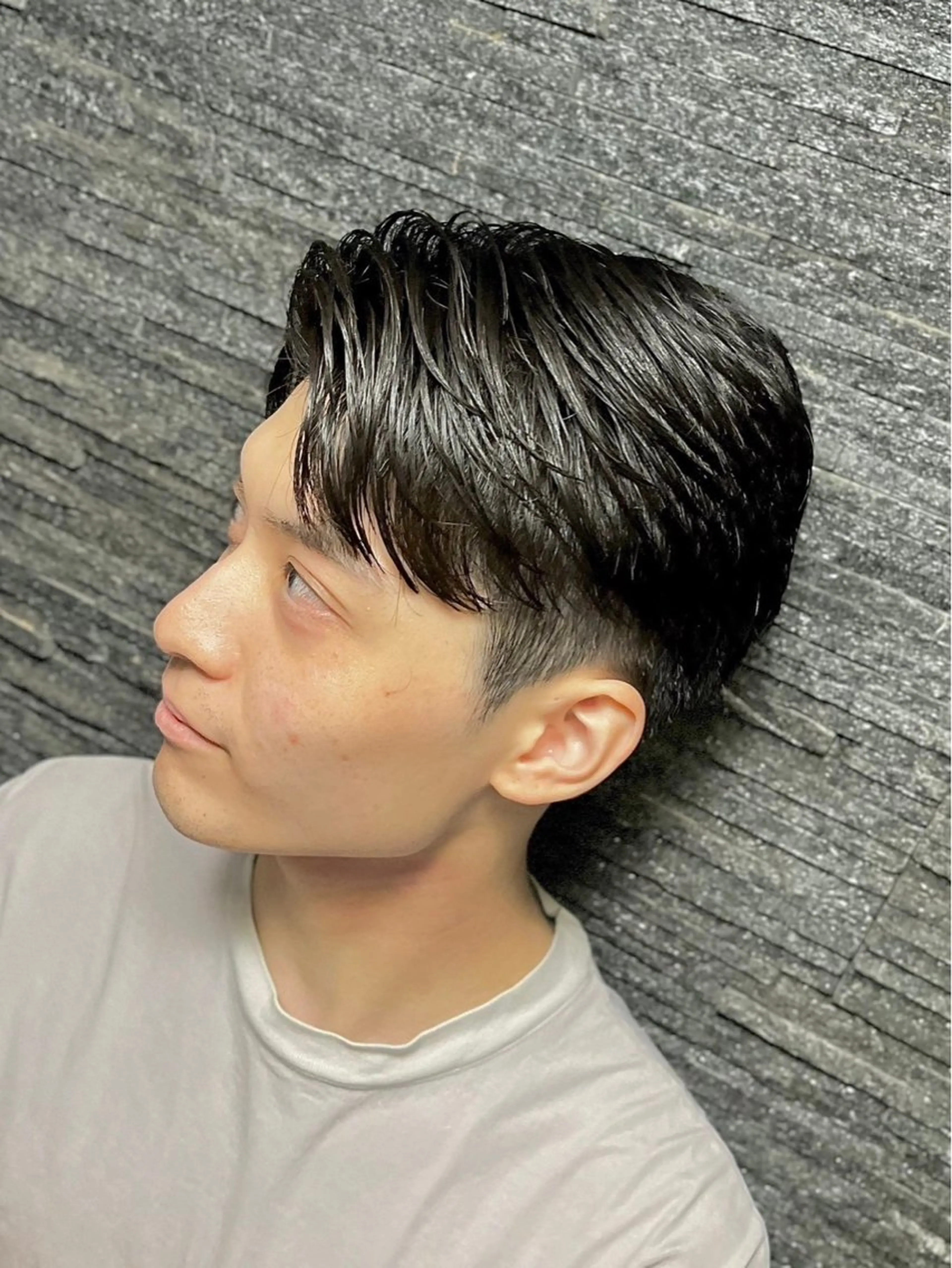 ミディアム まえひら じおんのヘアスタイル