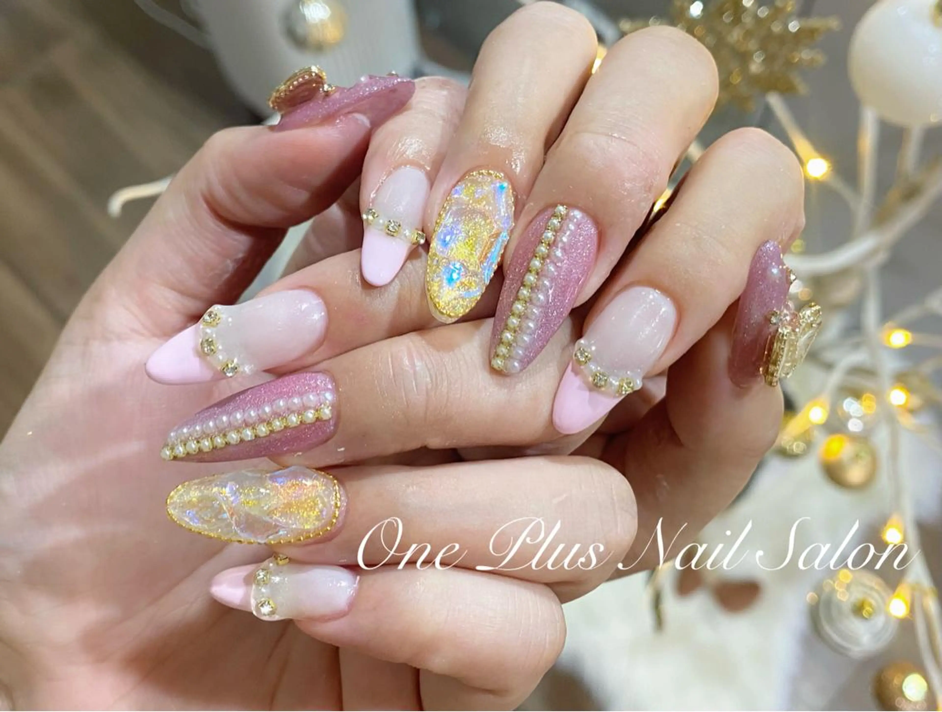 ロング ネイル One Plus Nail Salonのネイルデザイン