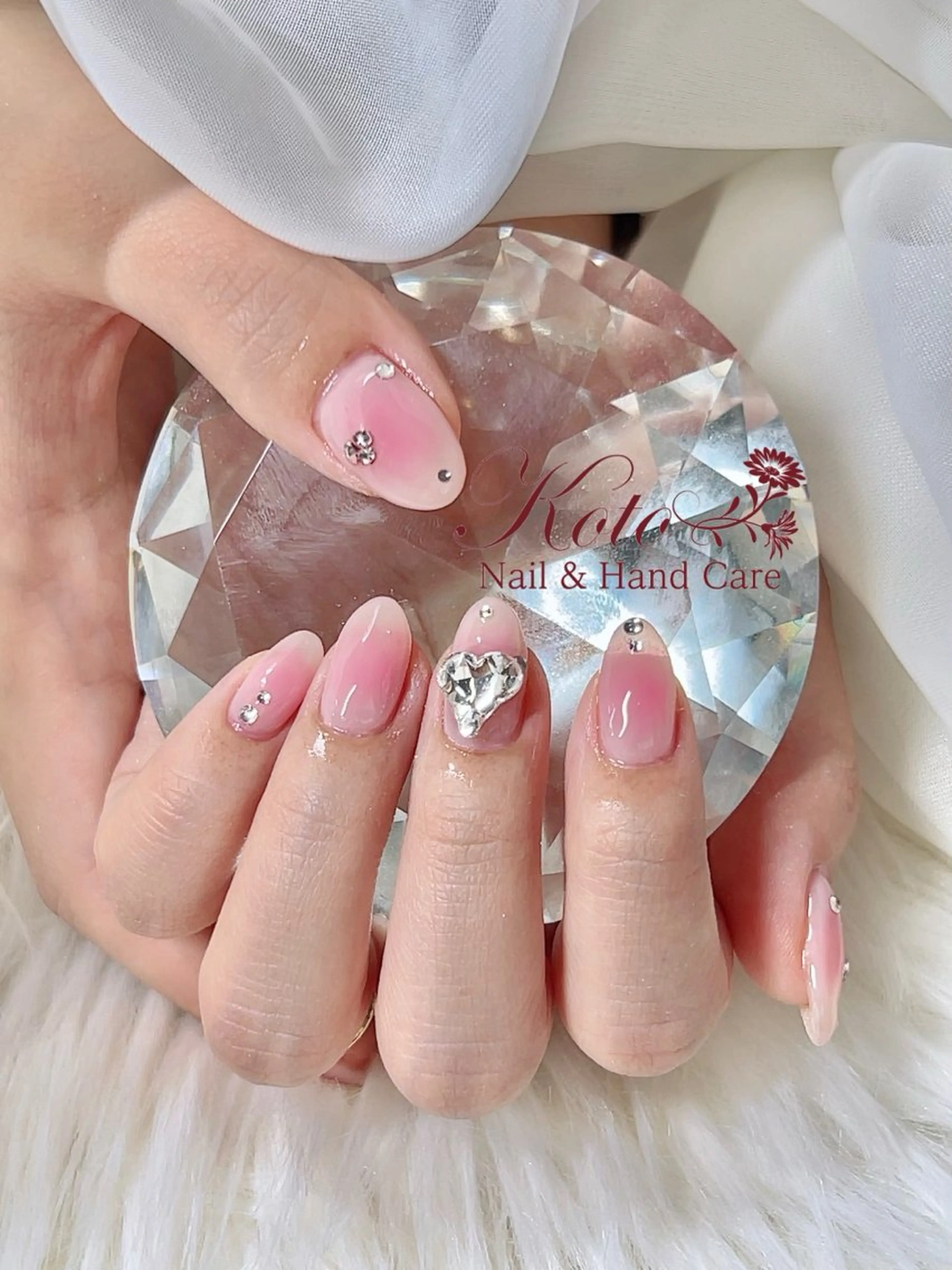 ネイル 長さ出し ジェルネイル 持ち込み ニュアンスネイル 赤色 ハンドネイル Nail Salon KOTOのネイルデザイン