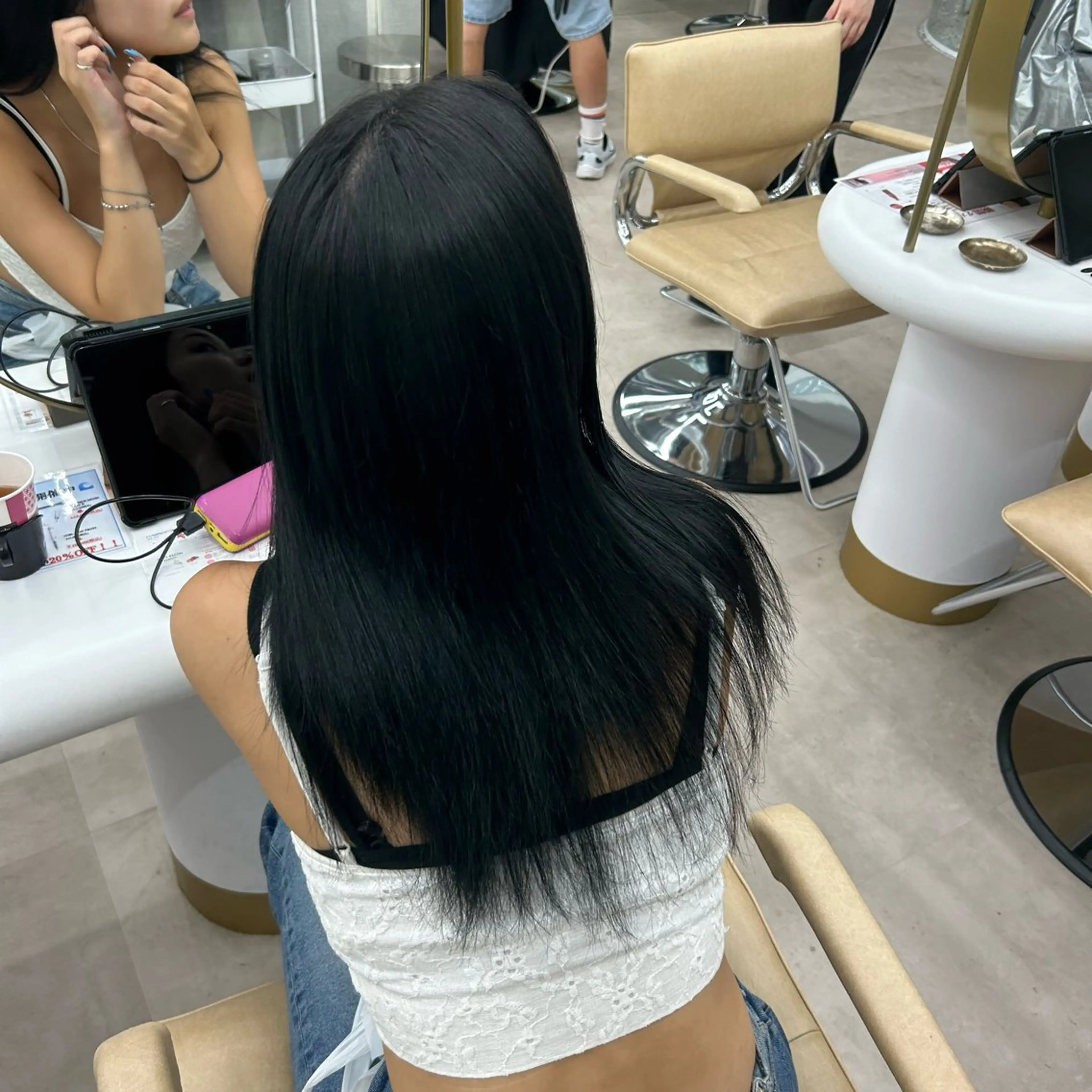 セミロング ヘアカラー トリートメント ハルカ 透明感カラー 美髪縮毛矯正🥣のヘアスタイル
