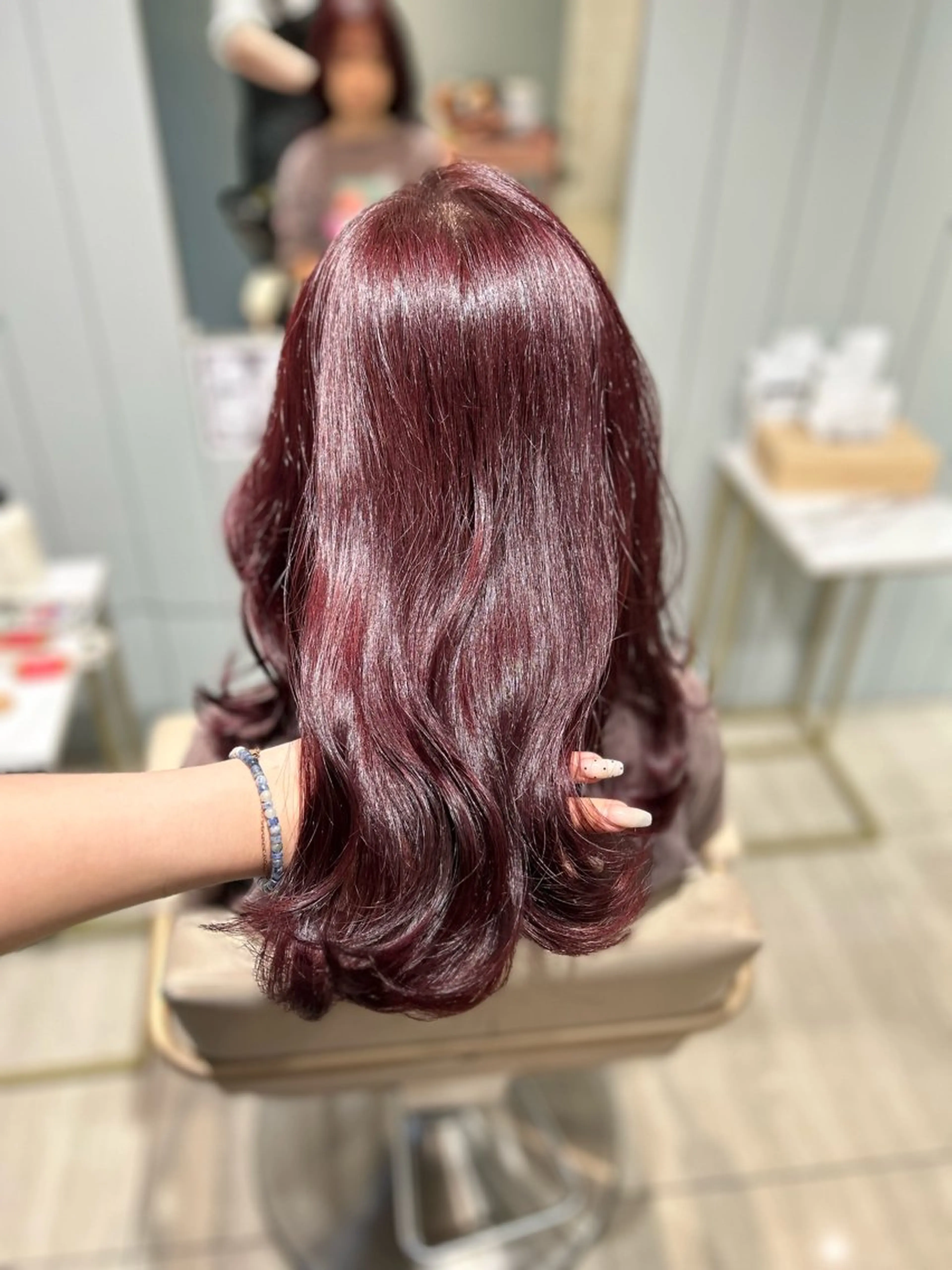 ミディアム ナカオ/酸性縮毛矯正 髪質改善/レイヤー/のヘアスタイル