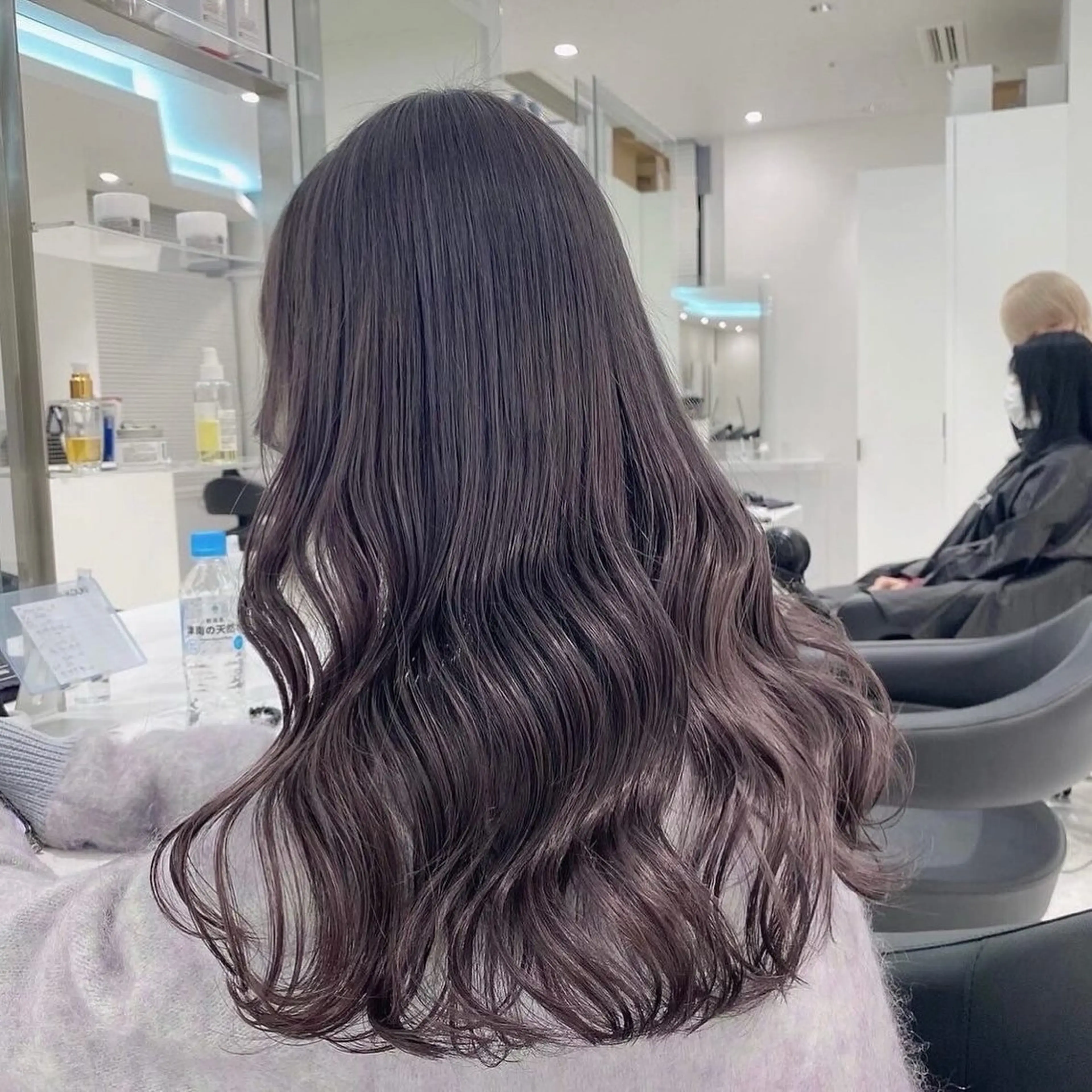 ロング カラー ラベンダーカラー モテ髪ハイトーン🫧 serina🎀池袋のヘアスタイル