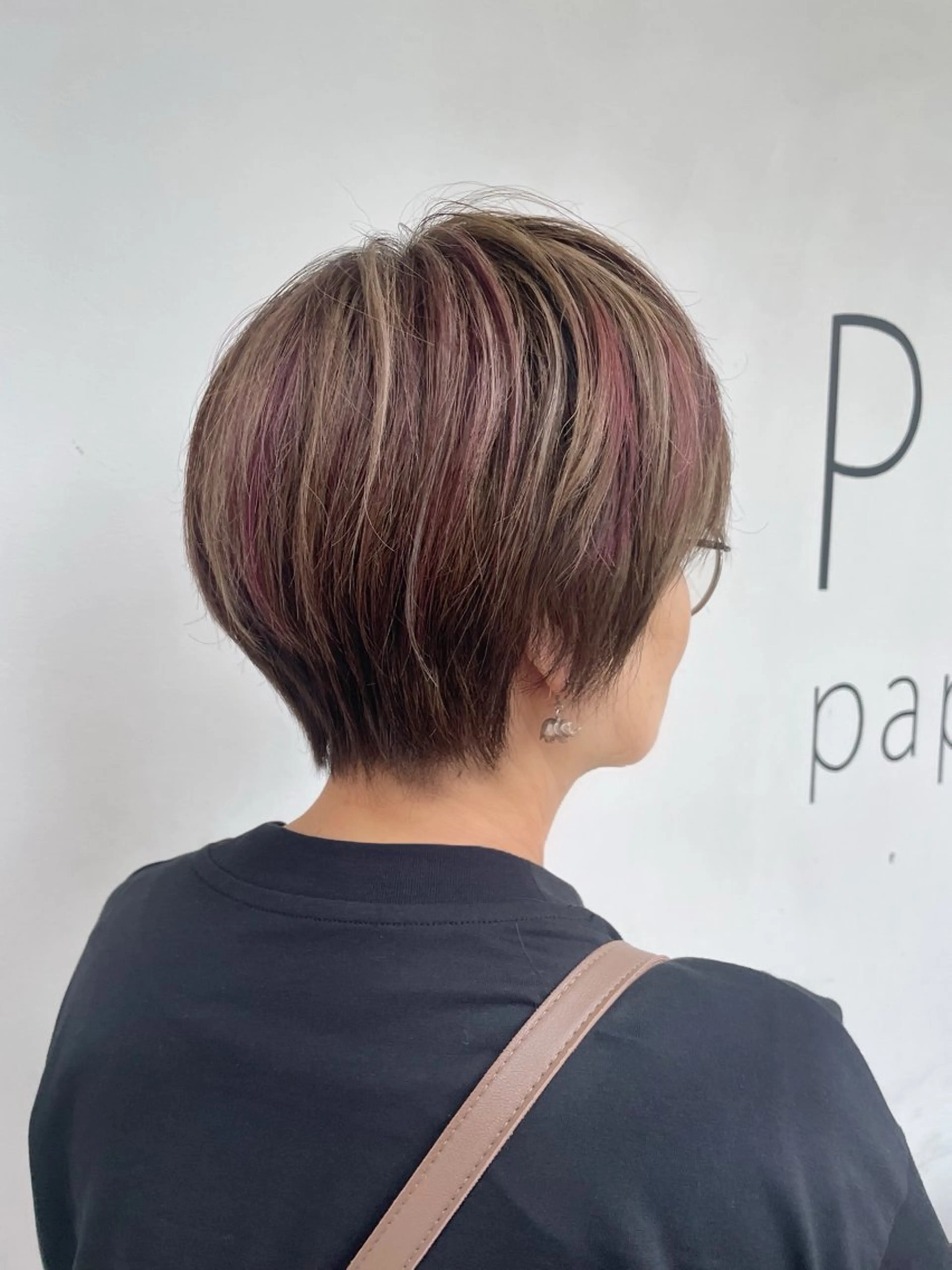 ショート カラー Hair Make powderのヘアスタイル