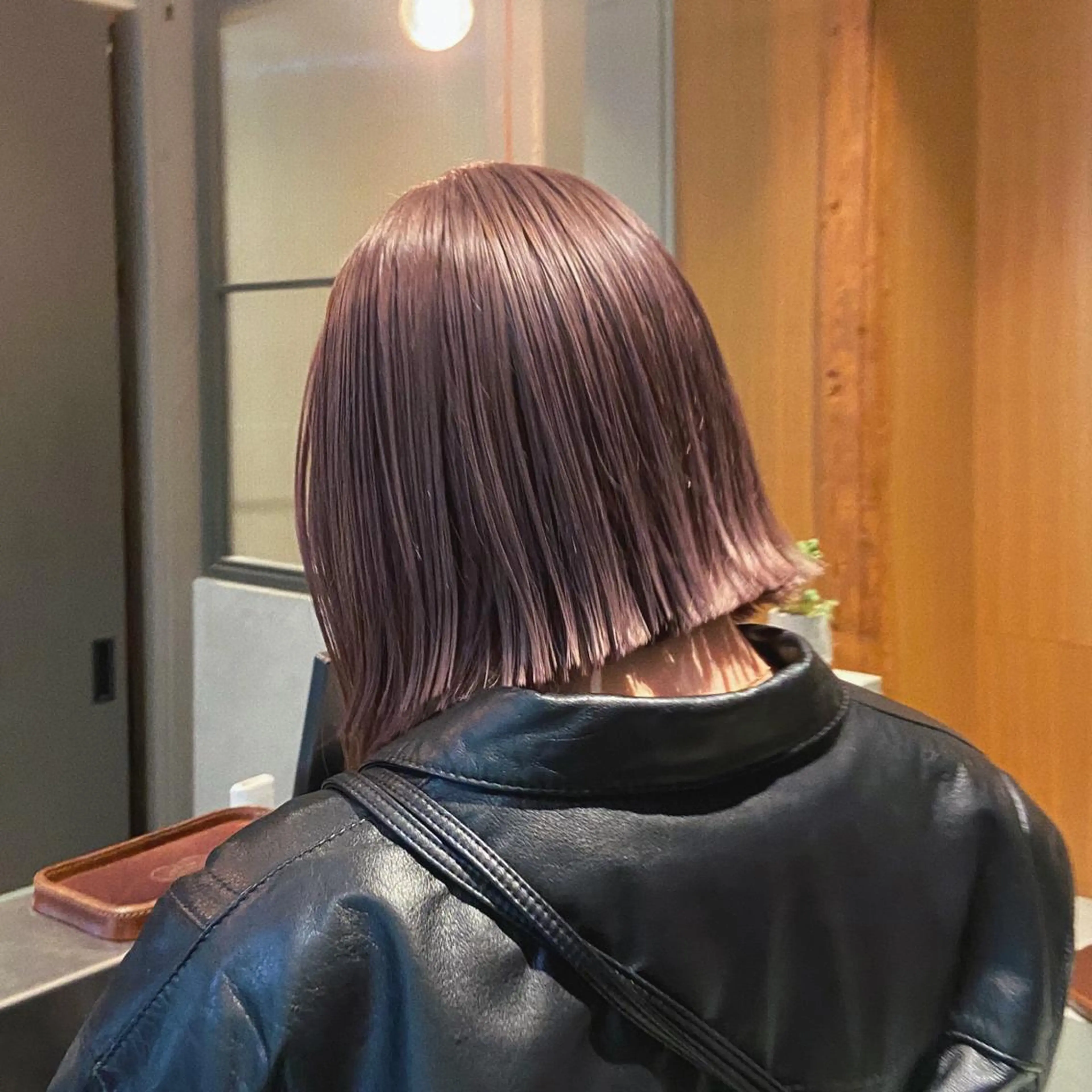 カラー Mori Aimiのヘアスタイル
