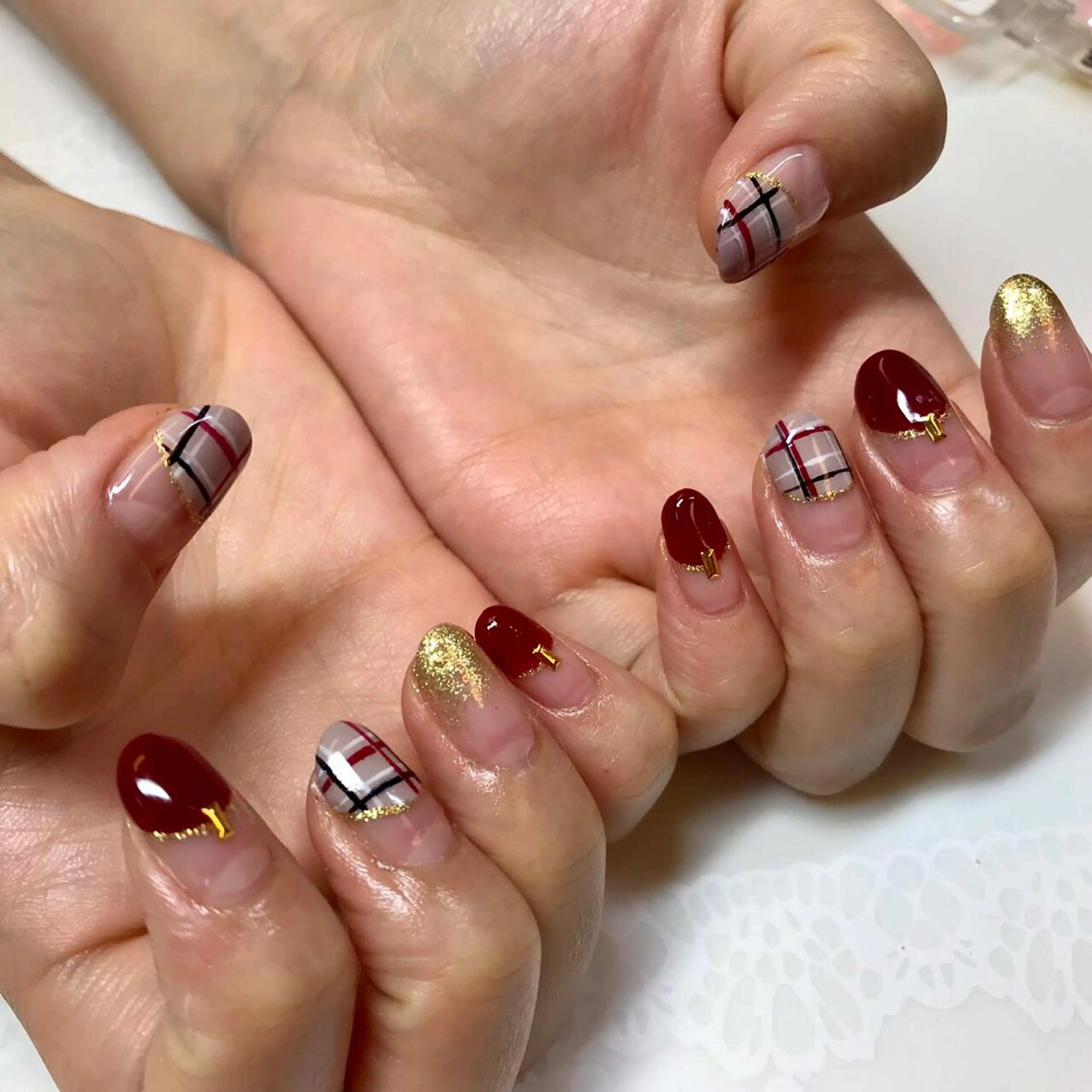 ネイル 持ち込み ハンドネイル ネイルサロン レアリッチのネイルデザイン