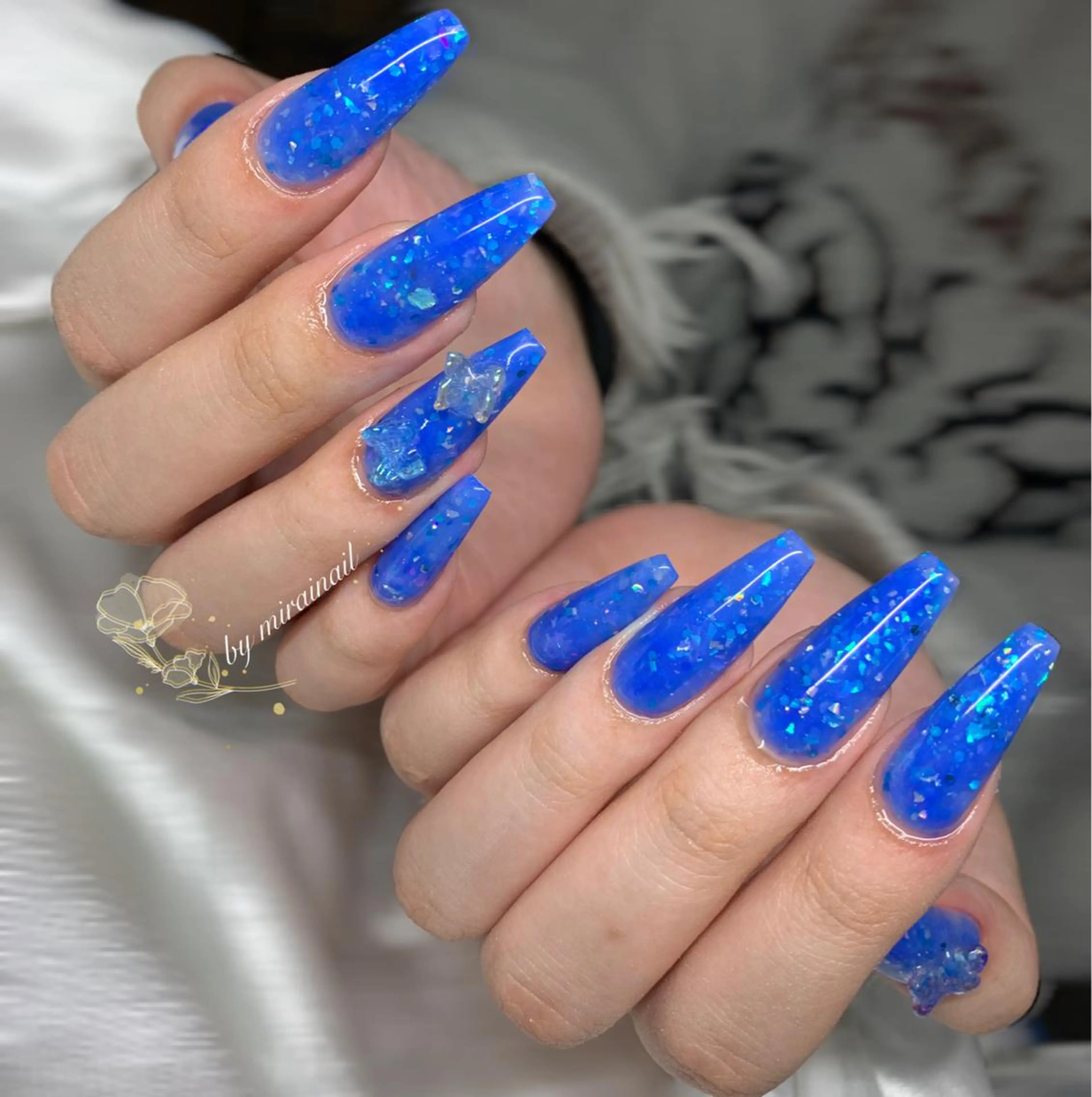 ネイル ネイルサロン 9Carats神田のネイルデザイン