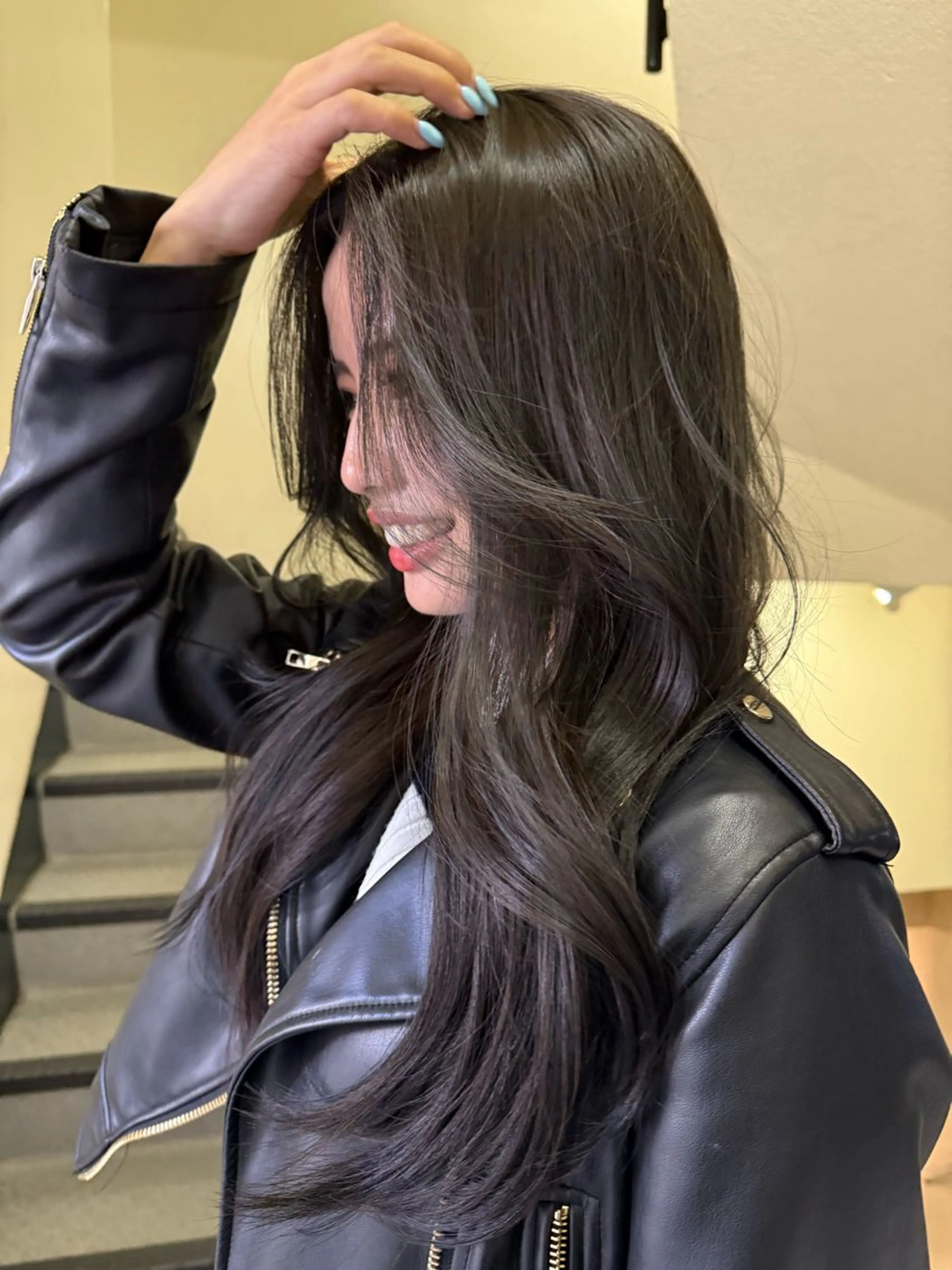 カラー ヘアカラー 寺崎 由衣のヘアスタイル