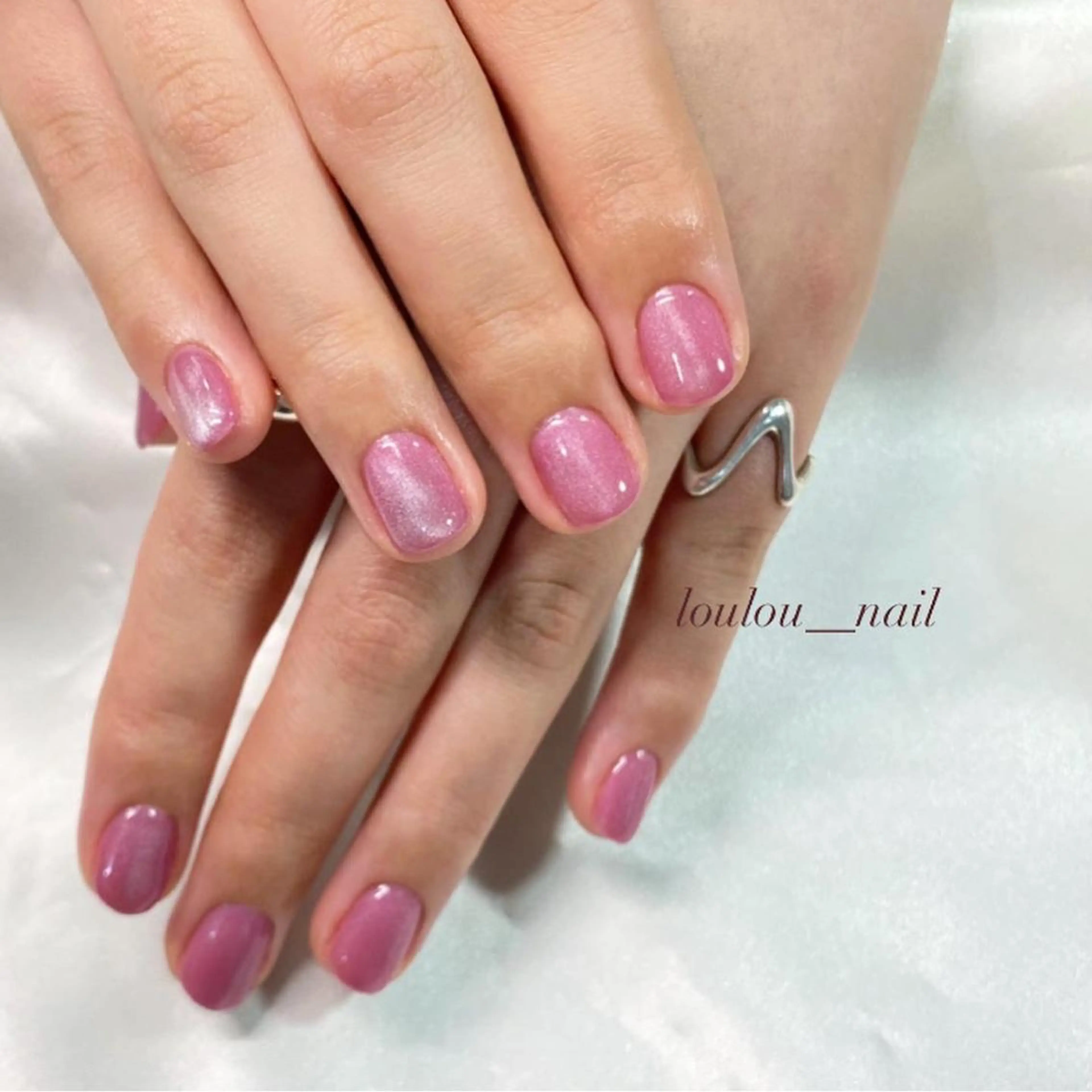 ネイル マグネットネイル ピンク loulou _nail所属・葛西 知佳のネイルデザイン
