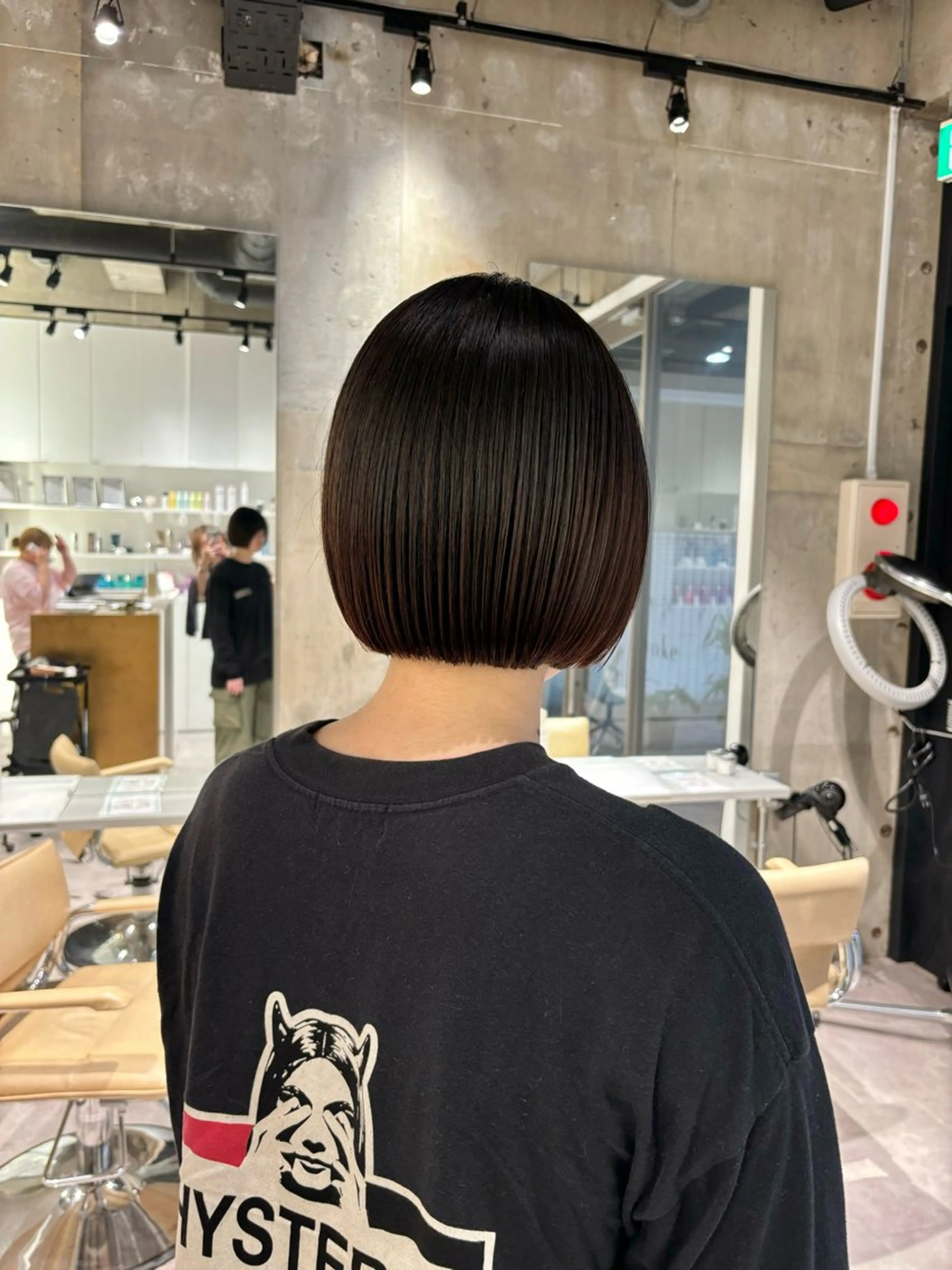 ショート カラー ボブ カット mina🪐立川駅/ 無料ショートカットのヘアスタイル