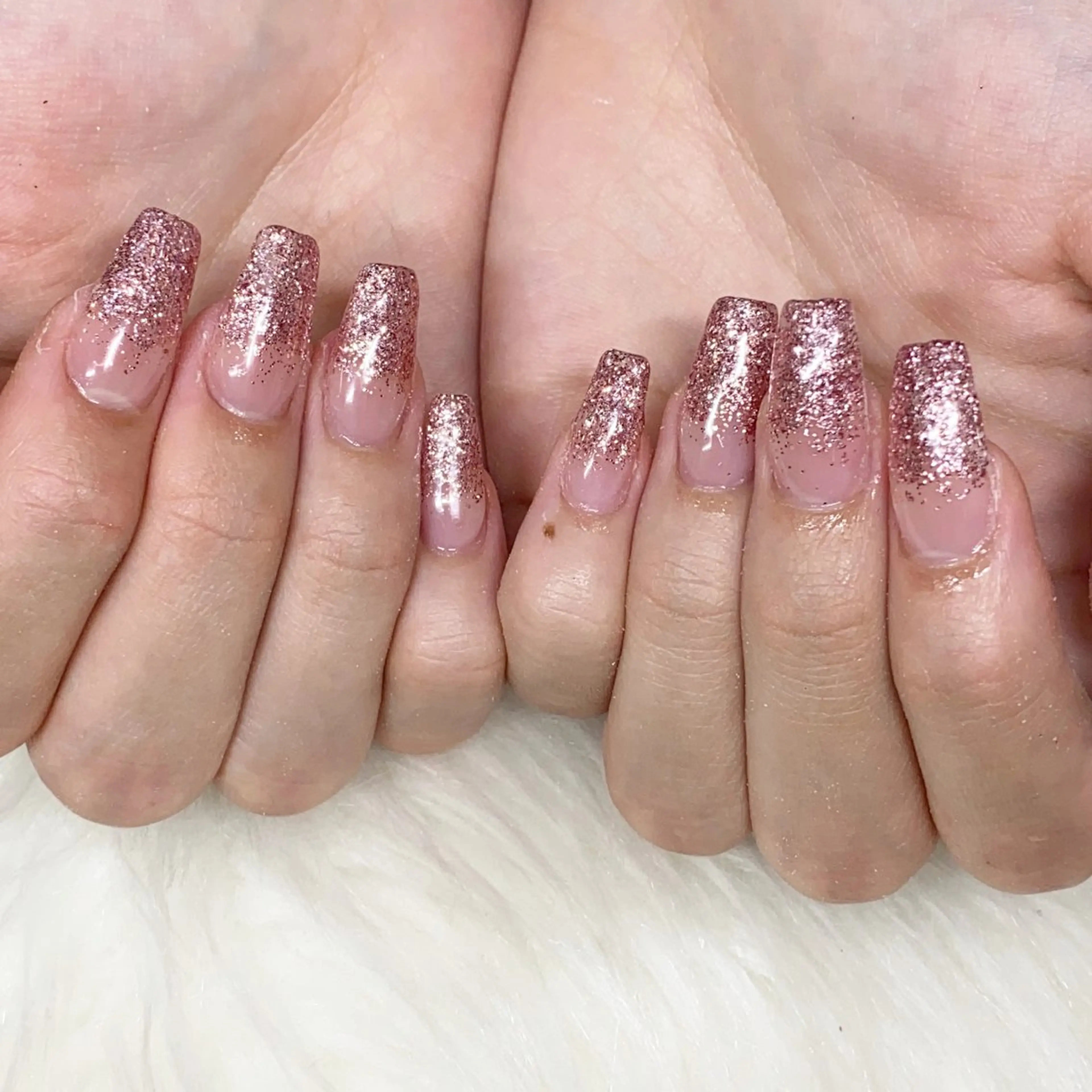 オフ無し限定　スカルプワンカラー ・ラメグラ✨ストーン2本つけ放題サービスの写真