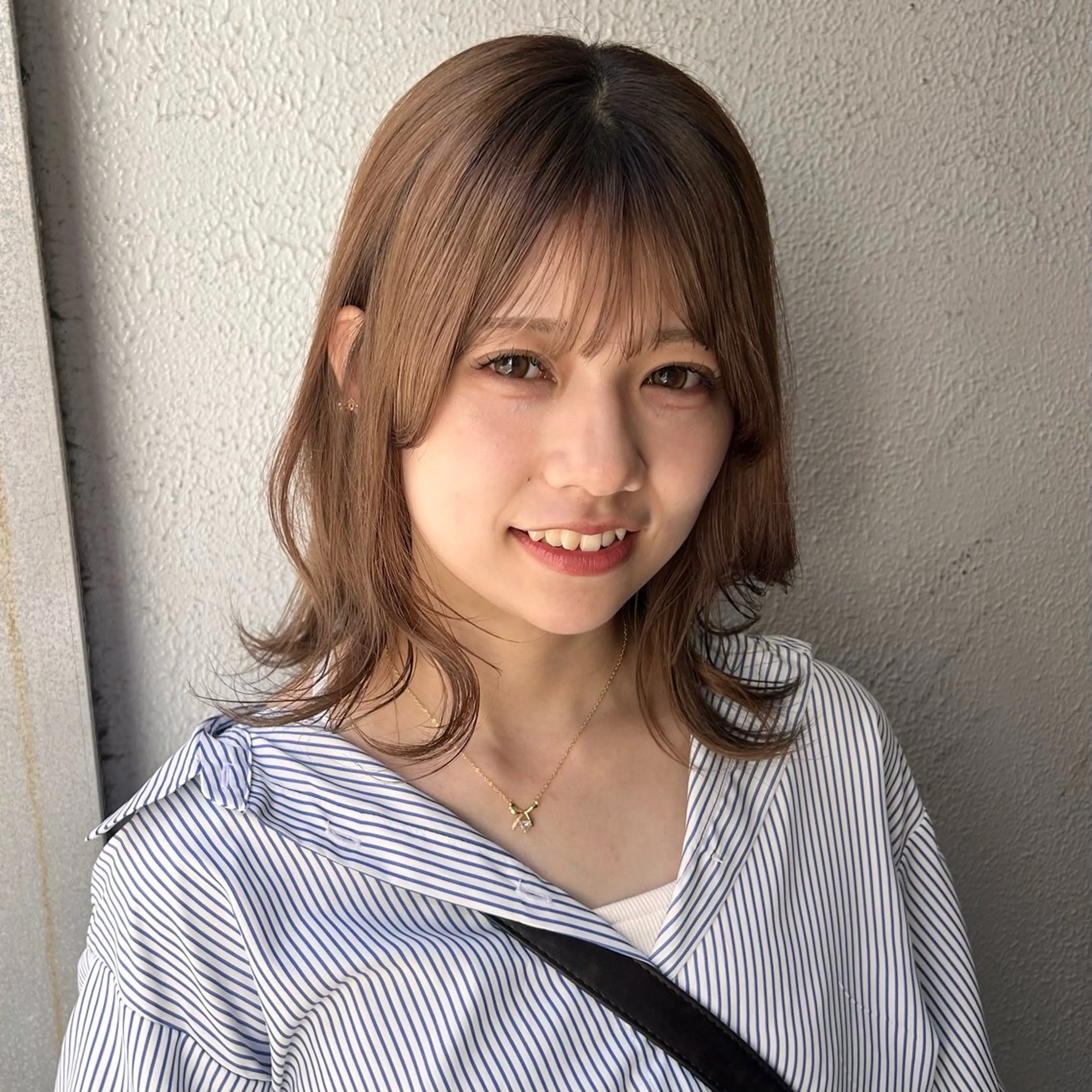 ミディアム トリートメント レイヤーカット /透明感カラーのヘアスタイル