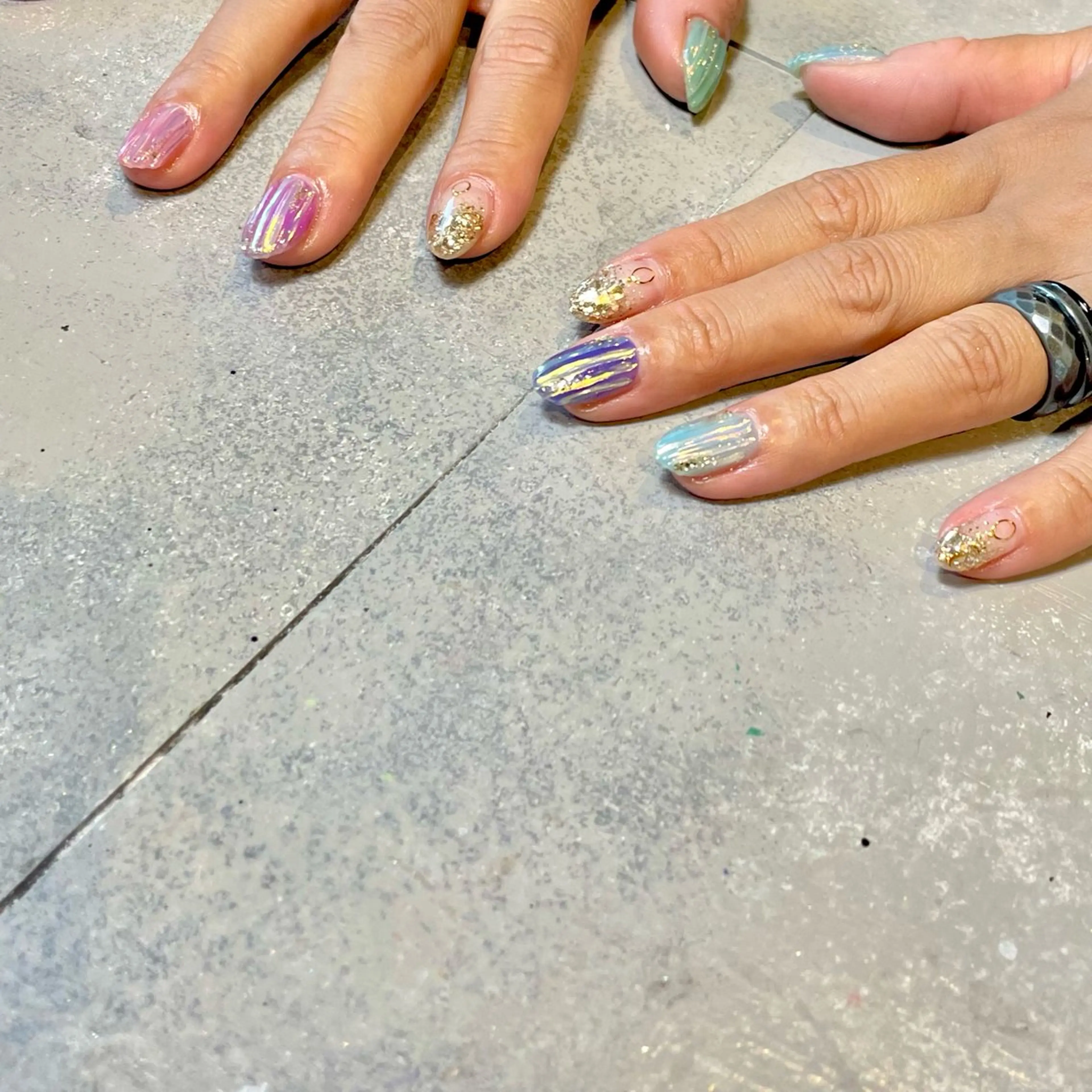ネイル オーロラネイル ハンドネイル Reflection marikoのネイルデザイン