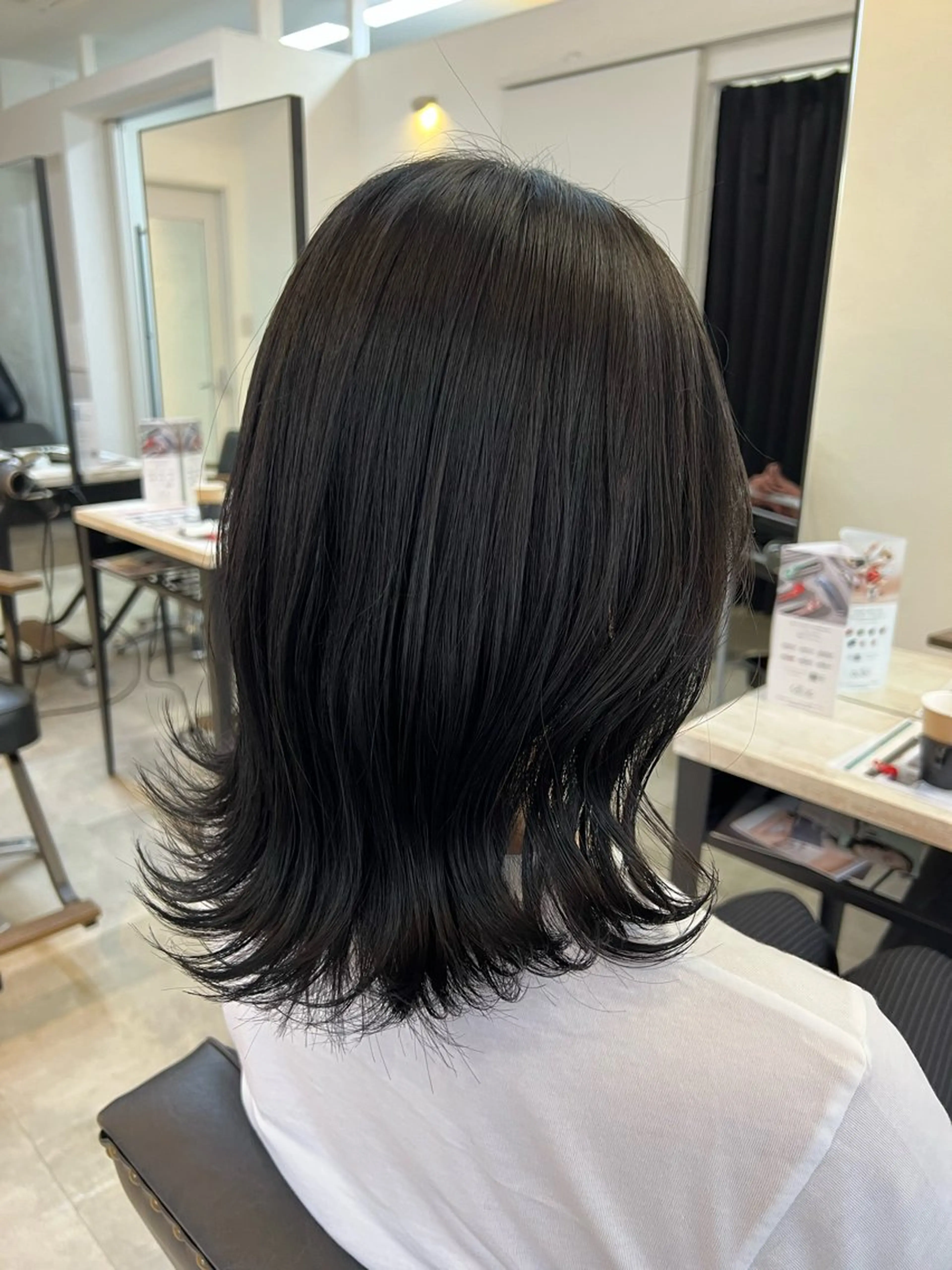 ミディアム カラー 🥀韓国ヘア🥀 宮津真菜のヘアスタイル