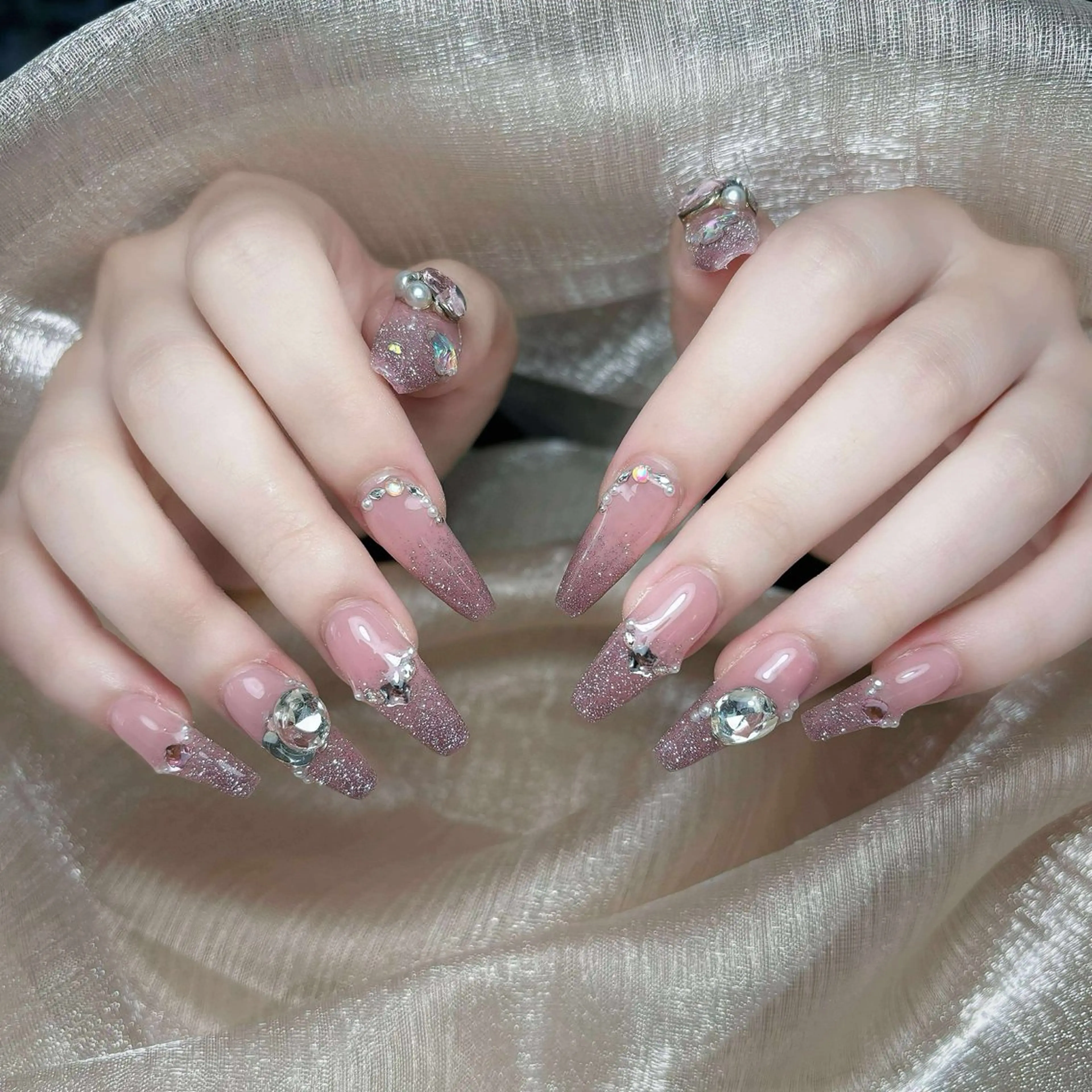 ネイル ハンドネイル ハンドケア Nova Nail Nambaのネイルデザイン