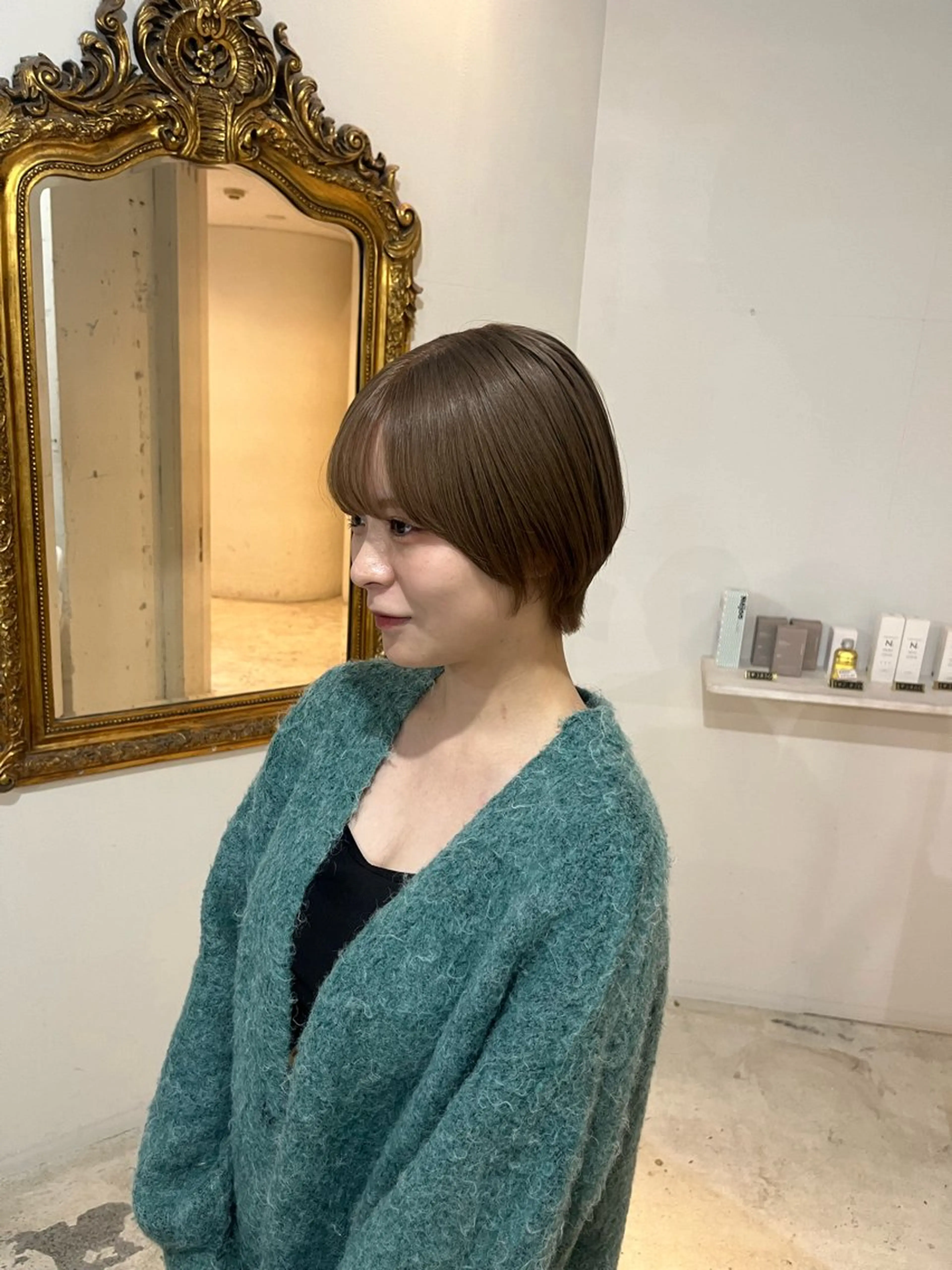 ショート 🩶ハイトーン🖤 URARAのヘアスタイル