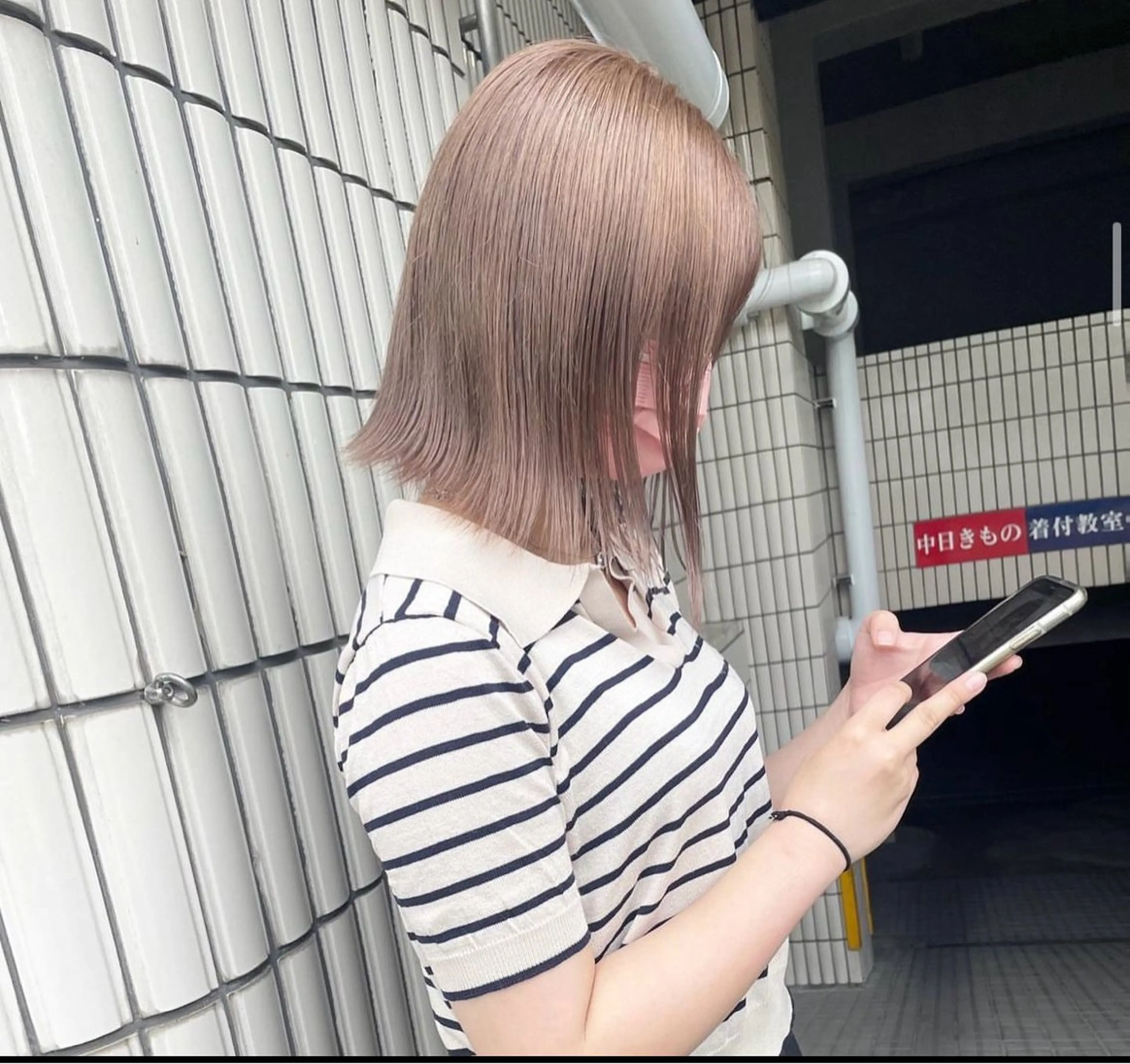 ショート カラー グレージュ ヘアカラー トリートメント カットモデル/ ハイトーン/ゆうあのヘアスタイル