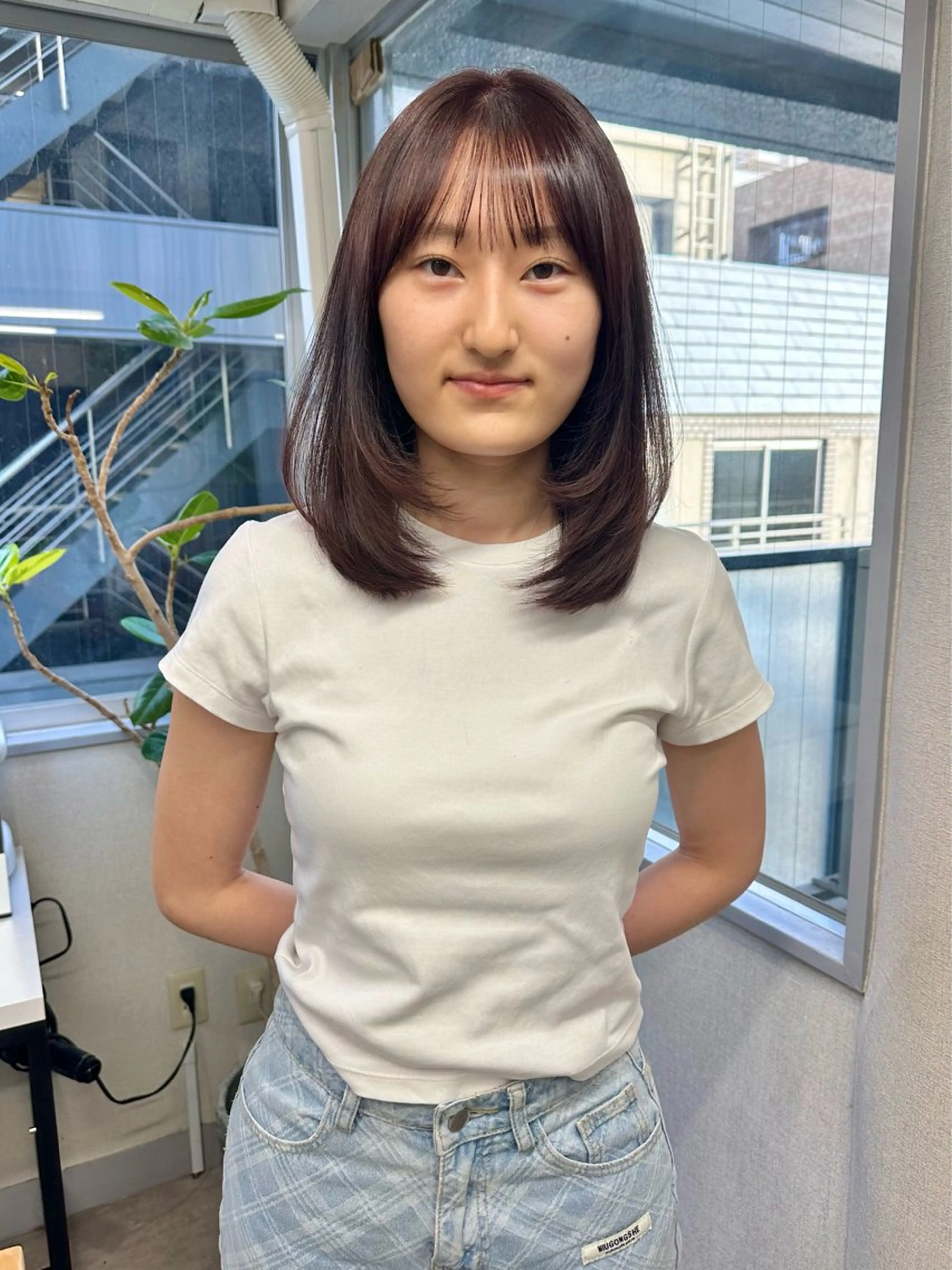 ミディアム カラー ミディアムレイヤー ブリーチ ラベンダーカラー ラベンダーピンク ブリーチなしカラー カット ヘアカラー トリートメント レイヤーカット🪄 耳ツボ🎀Ayumiのヘアスタイル