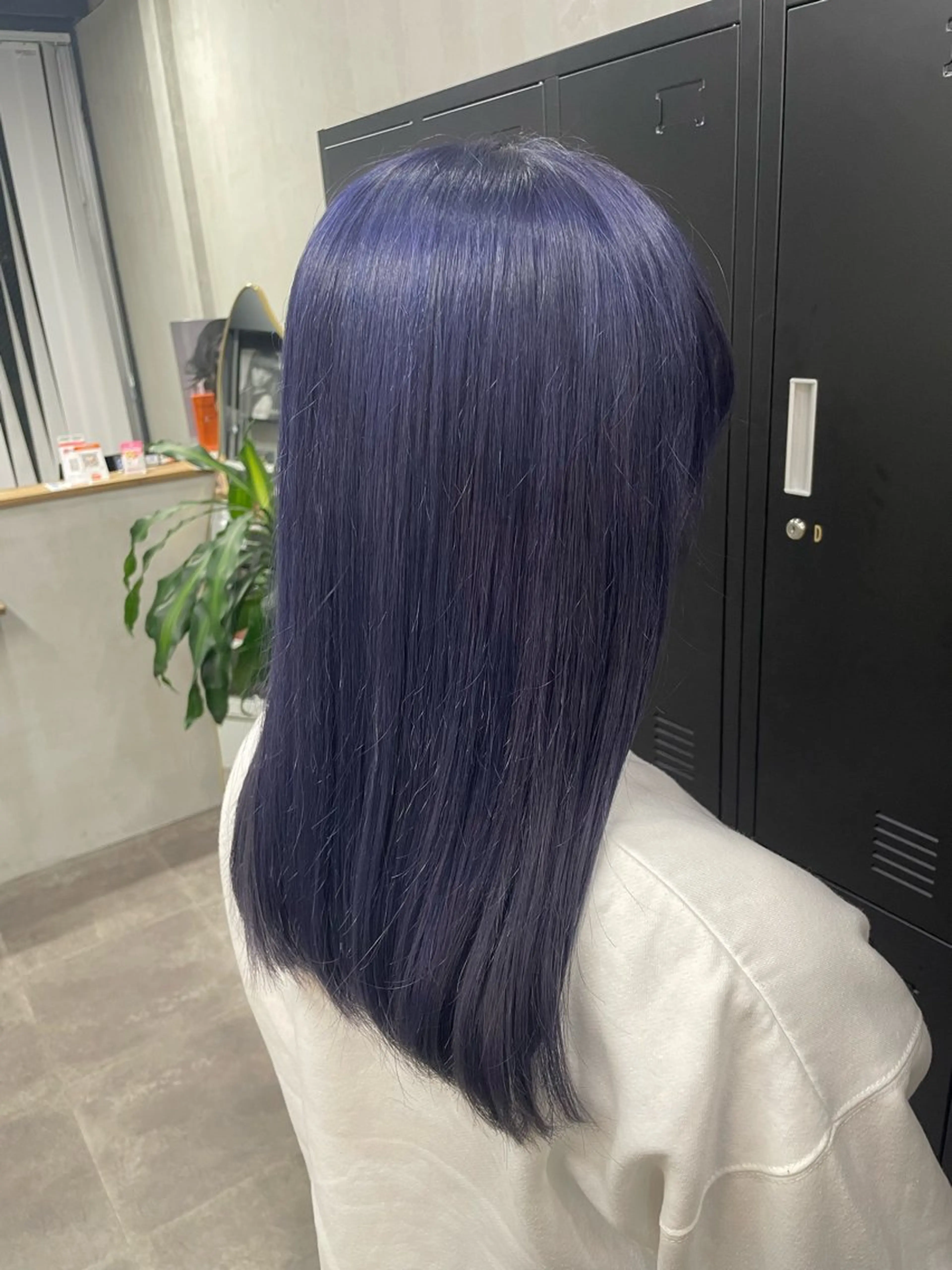 セミロング カラー ブリーチ ブルーカラー ブルーラベンダー ケアブリーチ ラベンダーカラー ヘアカラー トリートメント ALLEN hair /まなのヘアスタイル