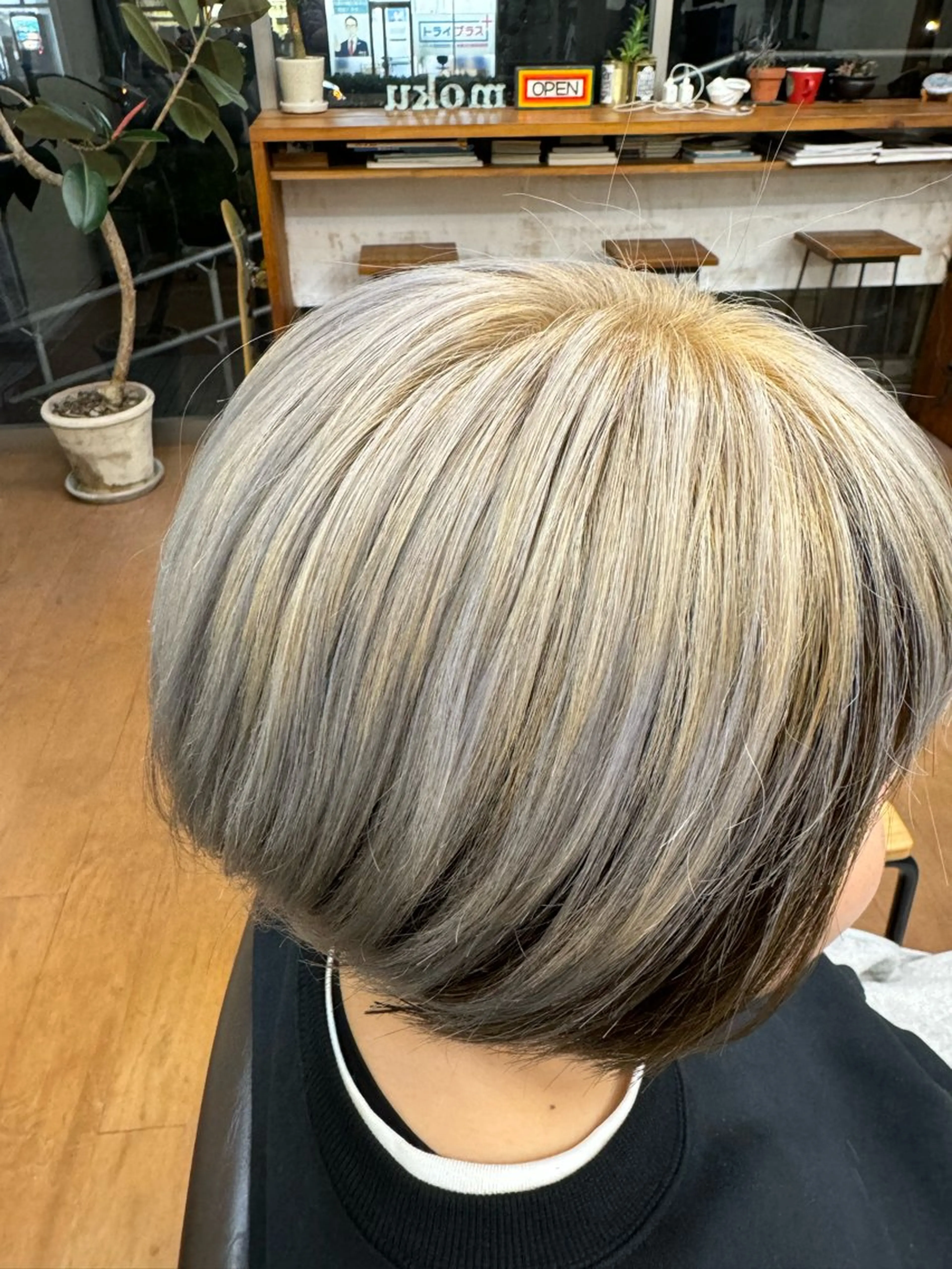 カラー ヘアカラー SUZUNE 🐣カットモデルのヘアスタイル