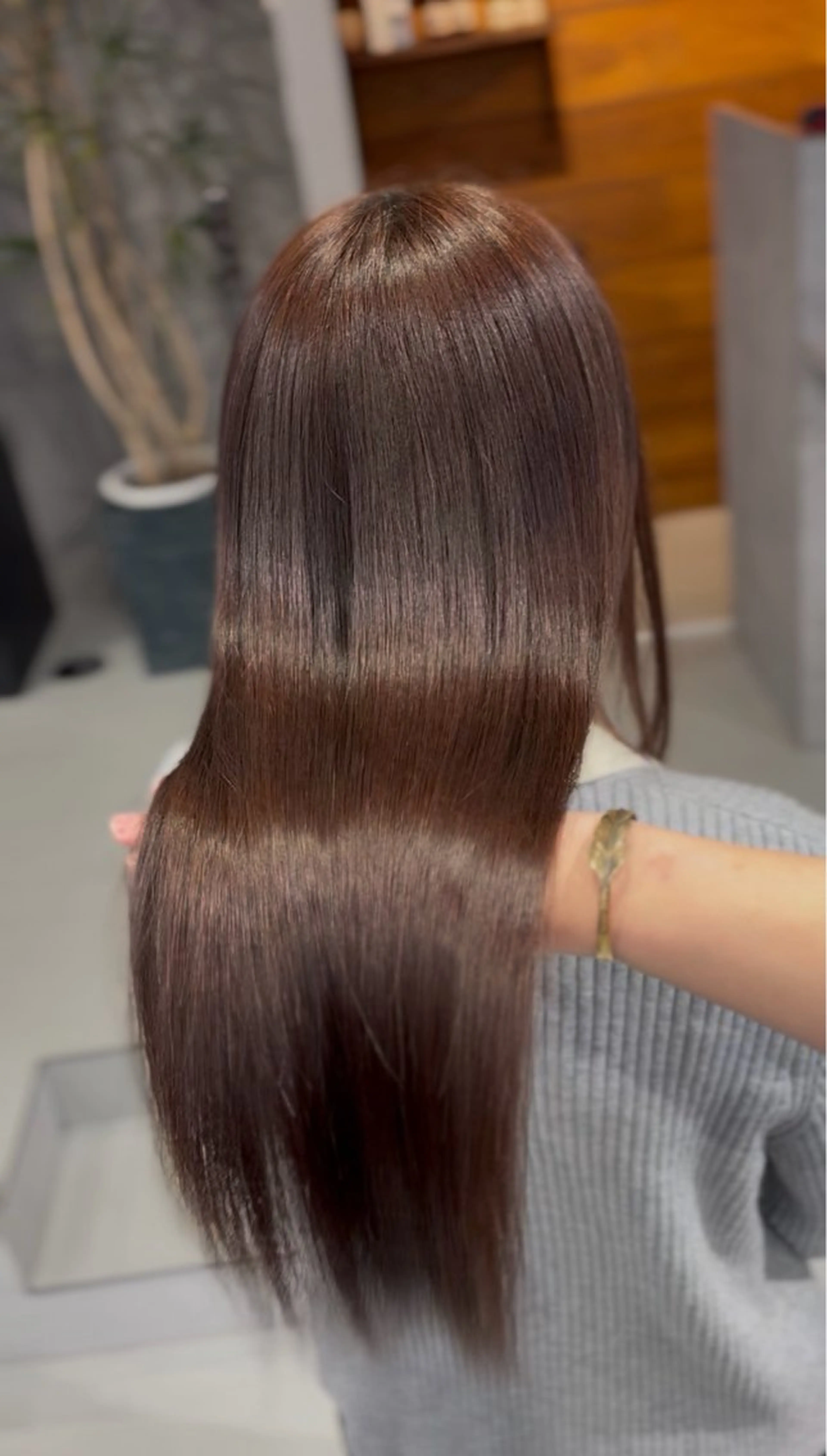 ロング カラー ヘアカラー トリートメント 川口 飛鳥のヘアスタイル