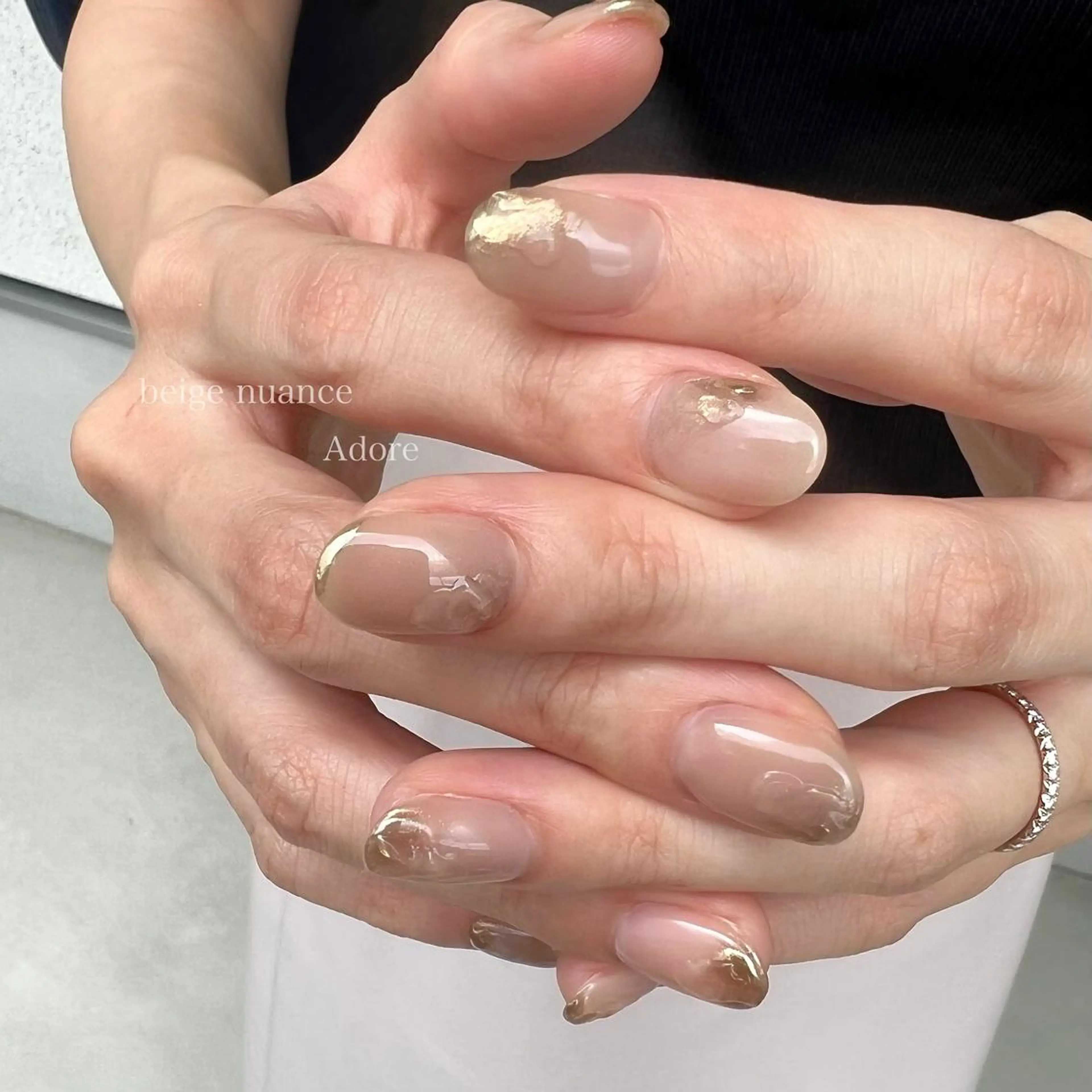 ネイル ミラーネイル ニュアンスネイル ハンドネイル Nail Adore.のネイルデザイン