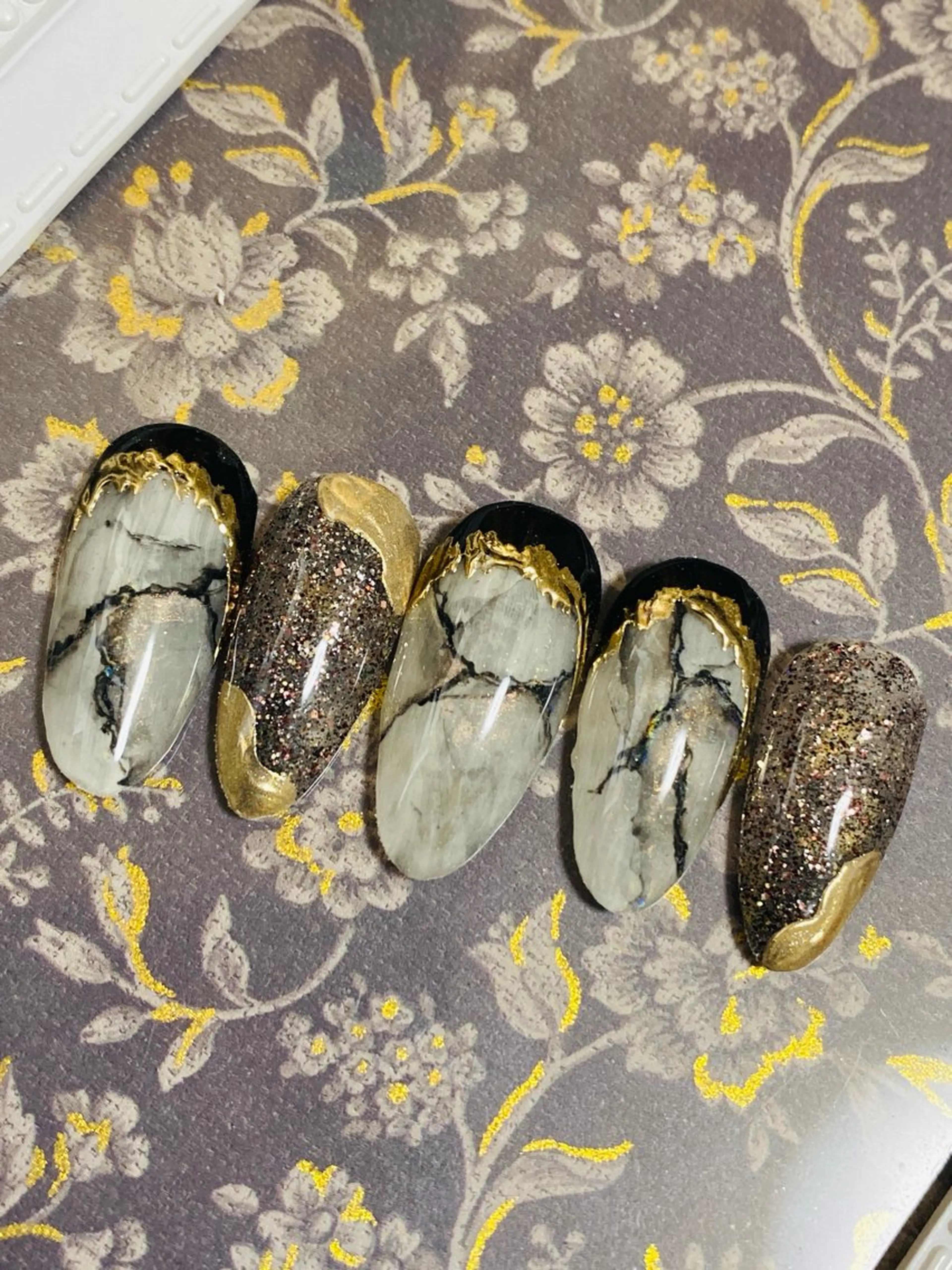 ネイル 大理石ネイル(マーブル) 自宅ネイルサロン ♦️nuance♦️のネイルデザイン