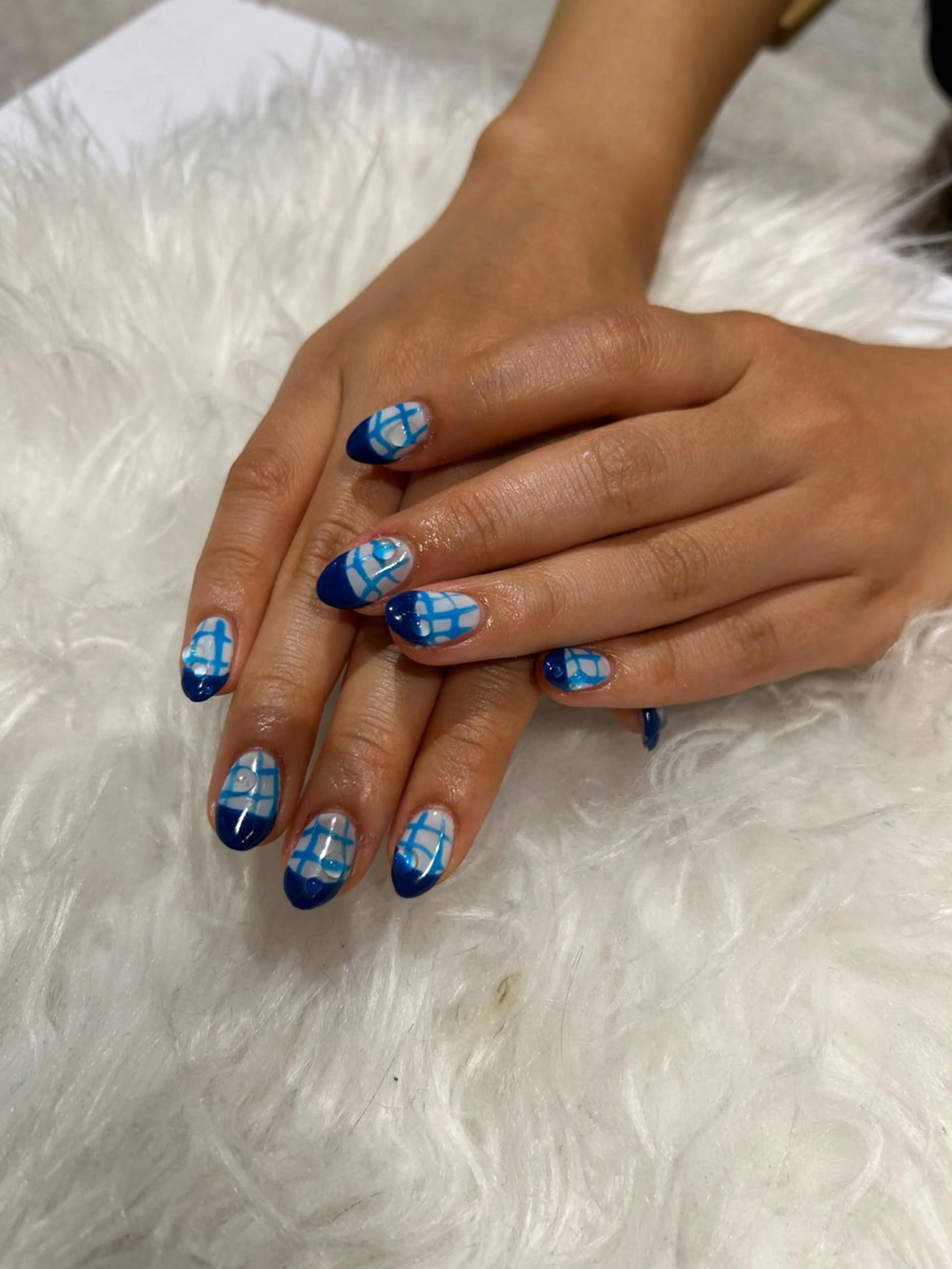 ネイル ハンドネイル ♡ハイトーン★ ネイル/しの♡のヘアスタイル