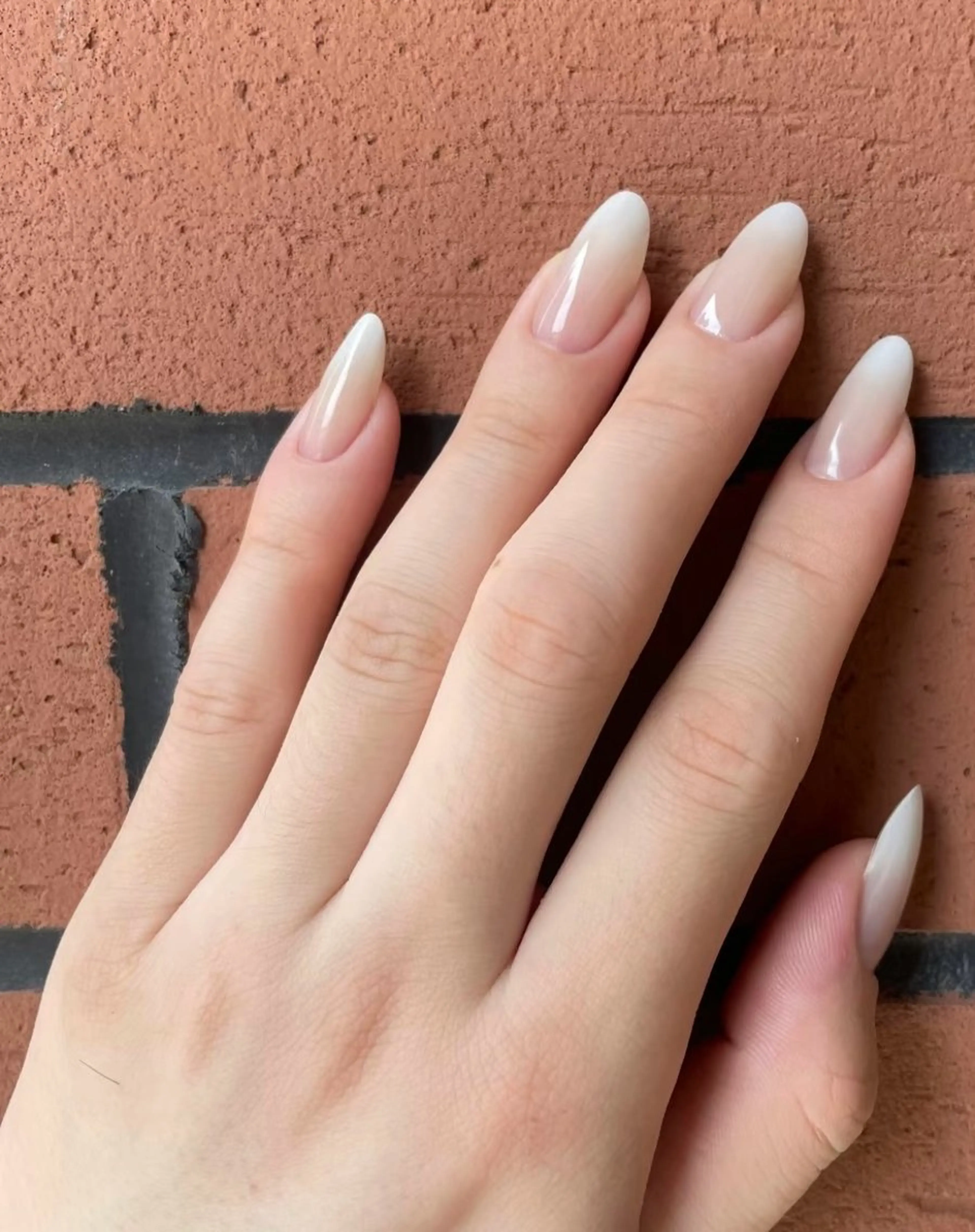 ネイル 高木 維麗絲のネイルデザイン