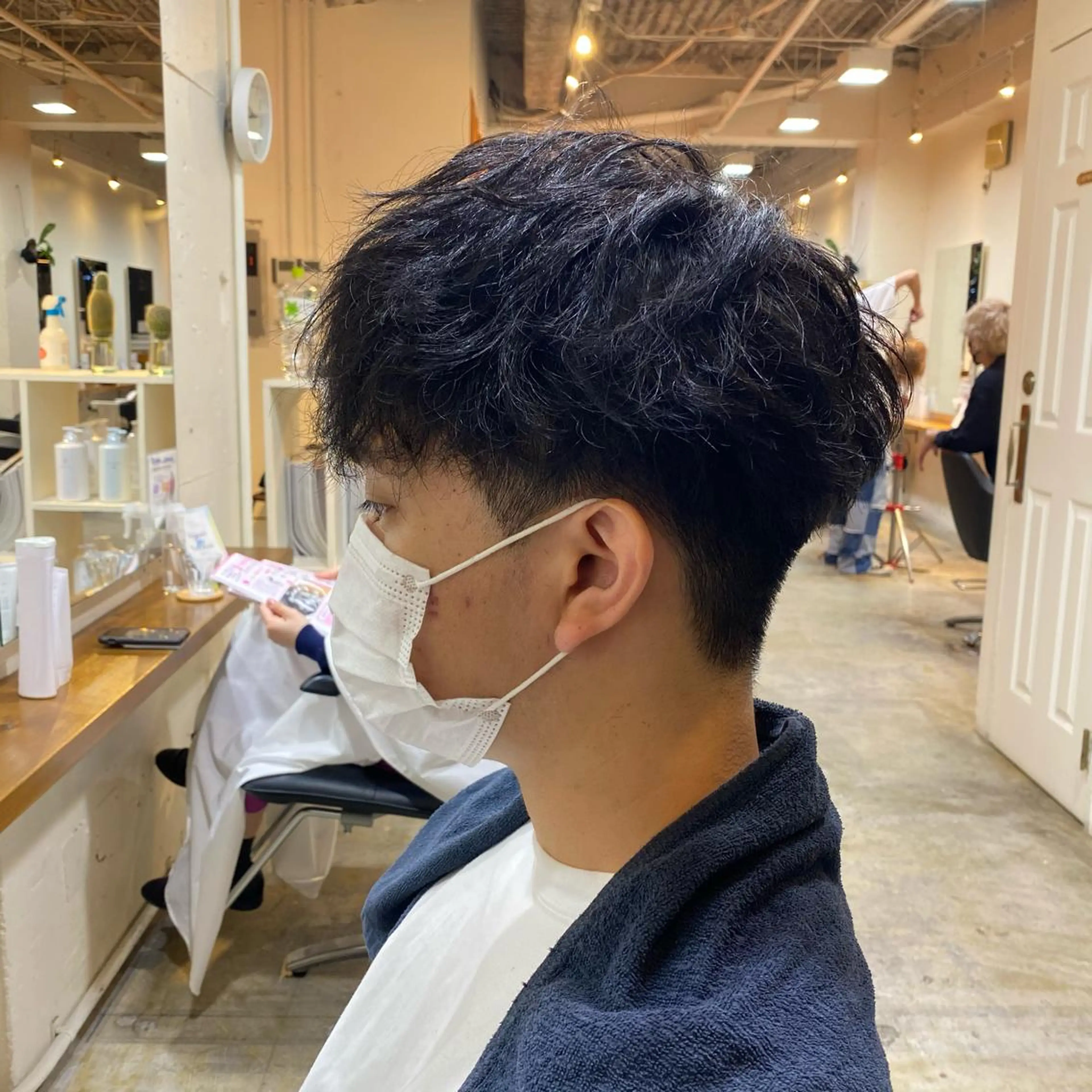 メンズ マッシュ JINKIメンズ特化 メンズカットパーマのヘアスタイル