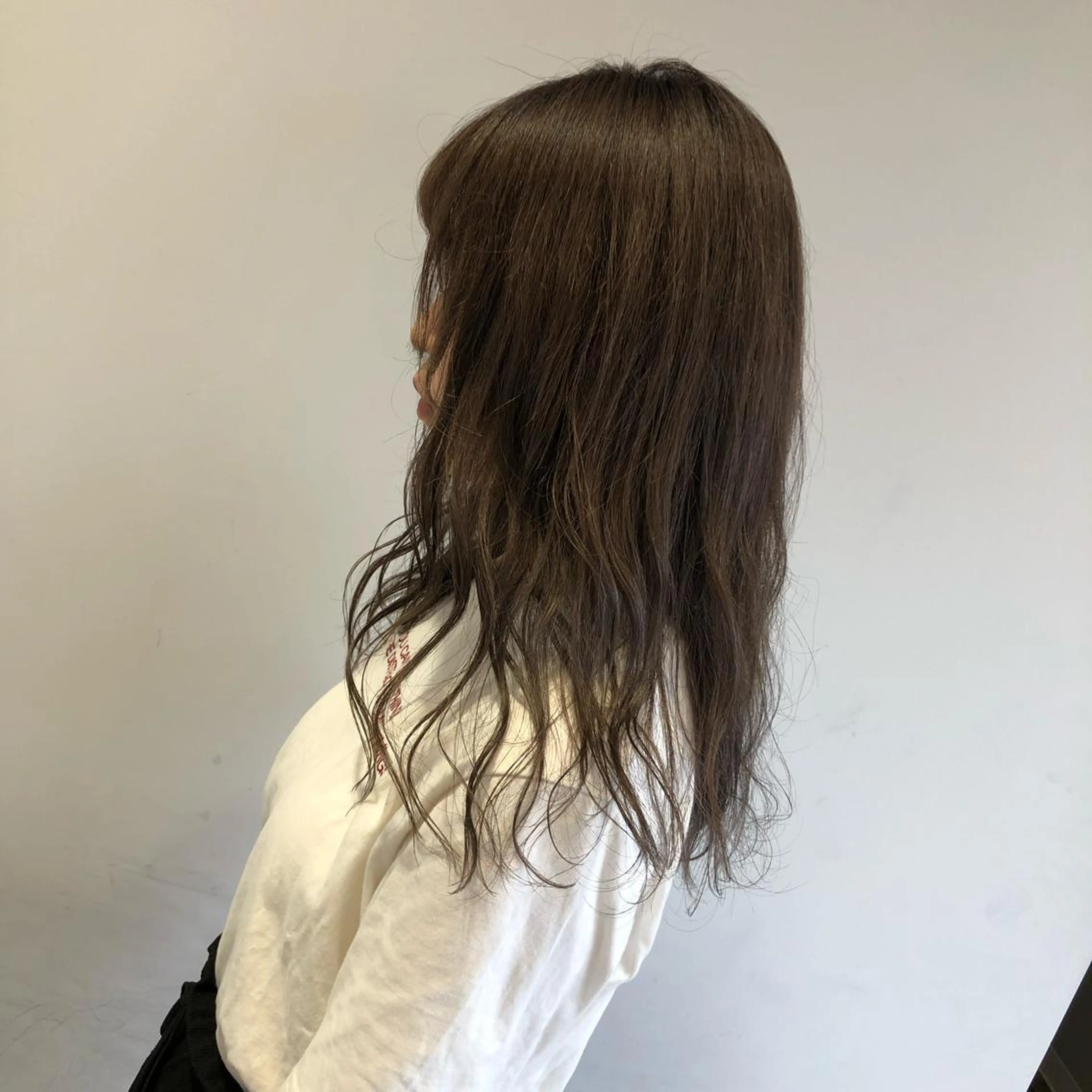 セミロング 岩瀬 翔太のヘアスタイル