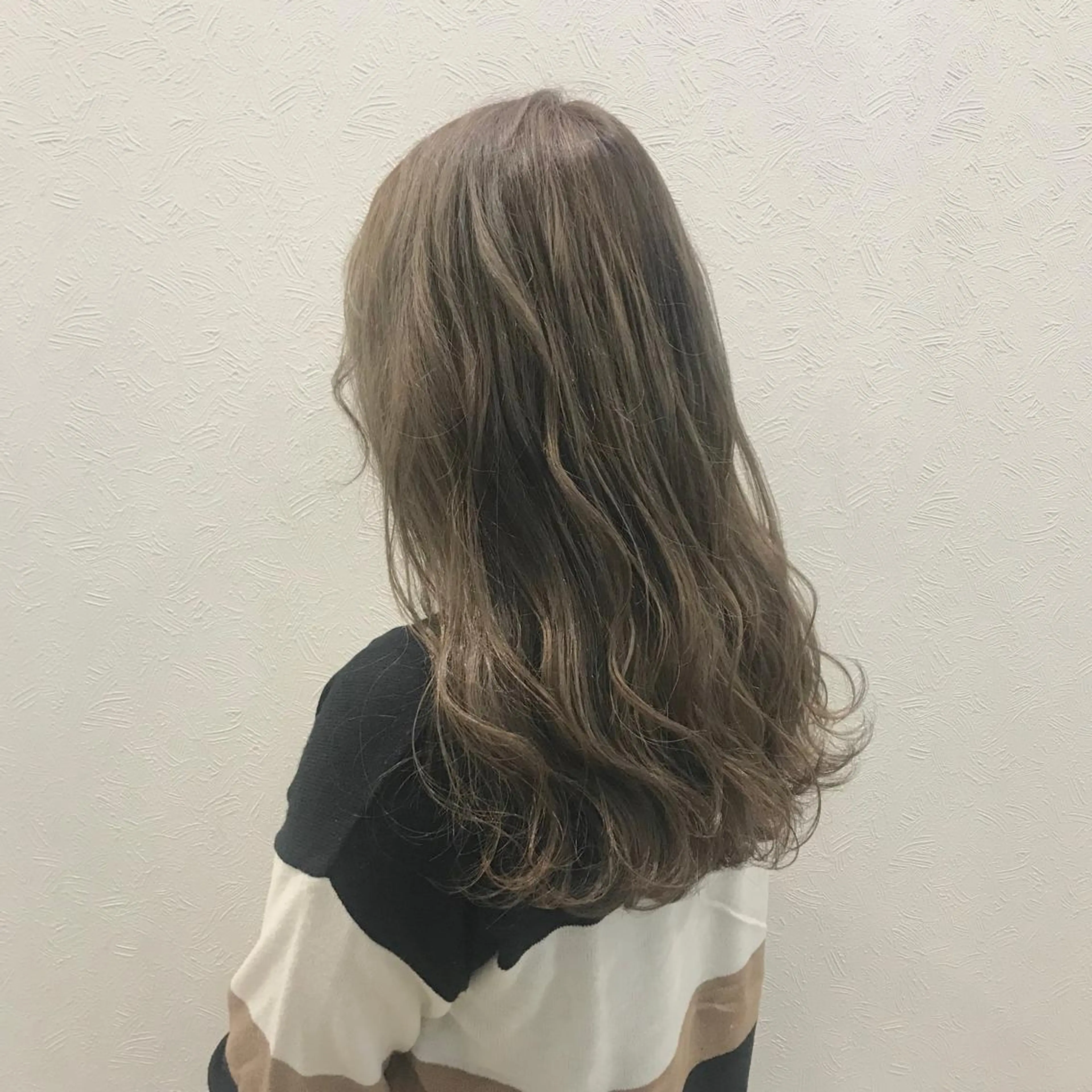 ロング カラー 追立 優稀のヘアスタイル